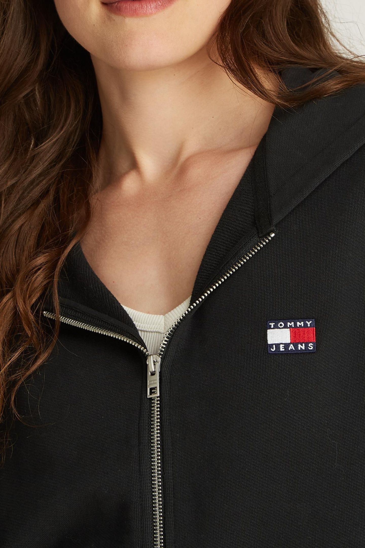TJW BOXY BADGE ZIP BLACK 7