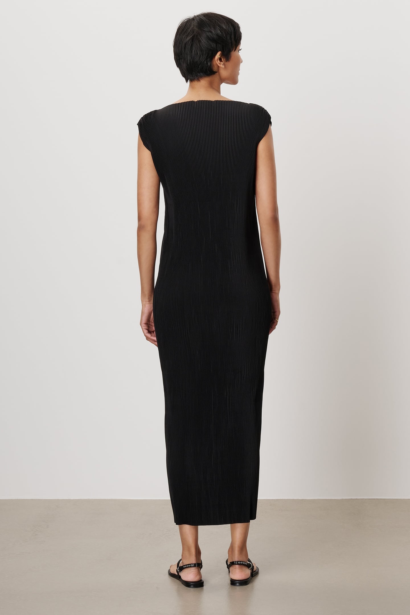 CODY DRESS BLACK 5