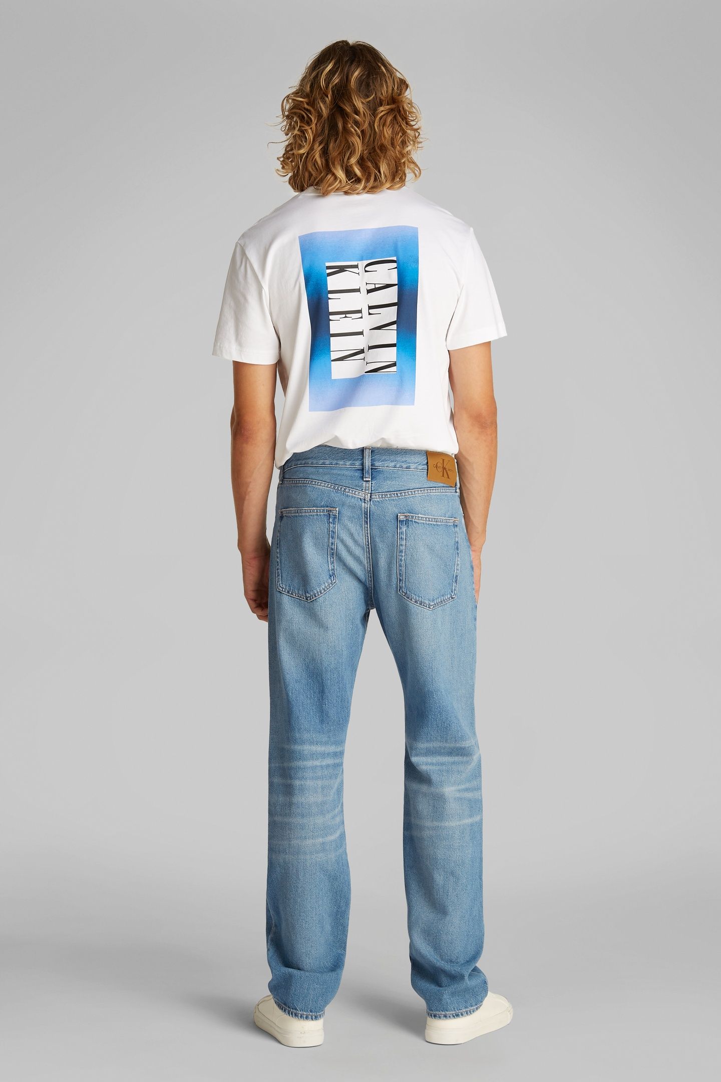 STANDARD STRAIGHT DENIM MEDIUM 2