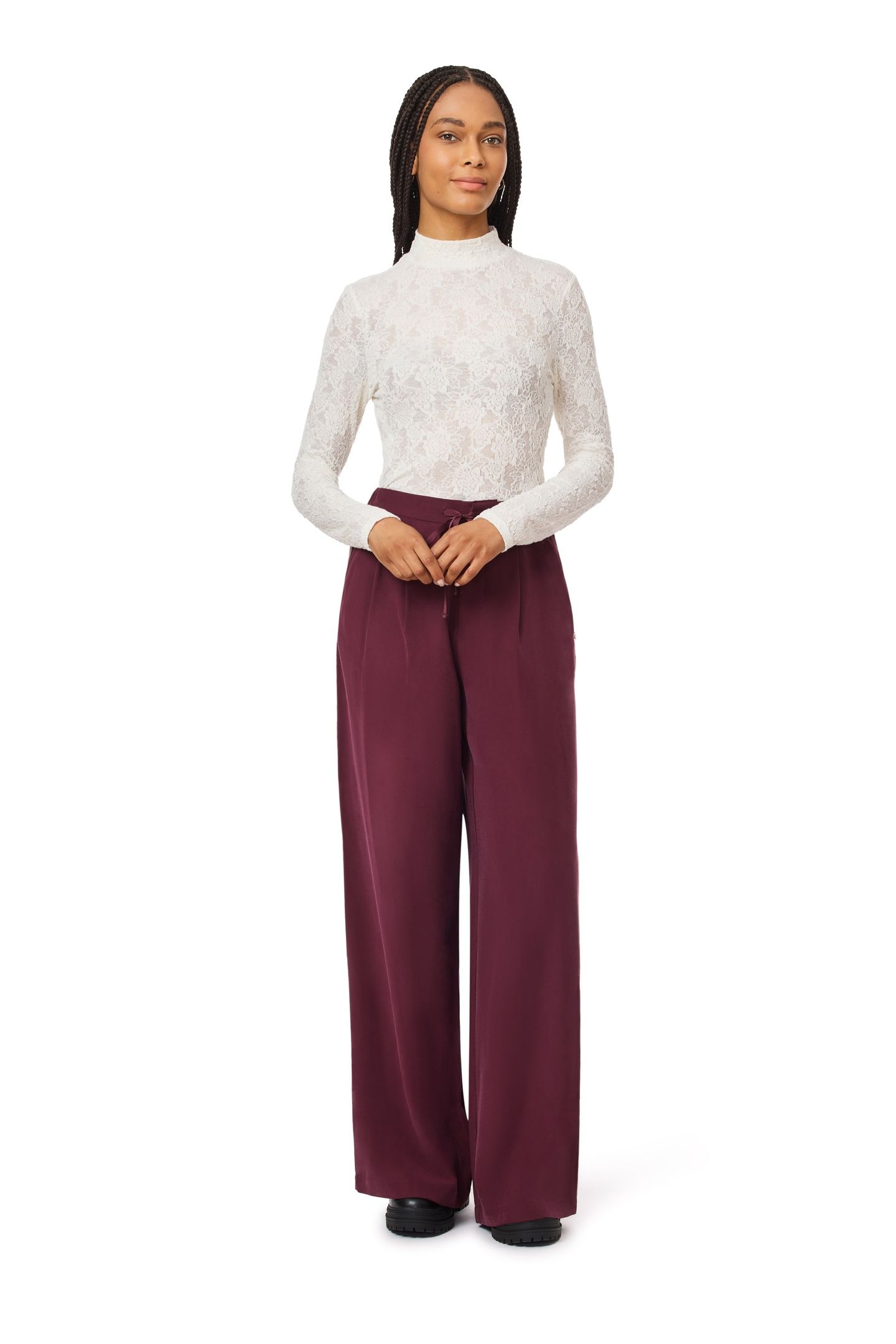 WIDE LAG PANT WITH TIE FIG 4