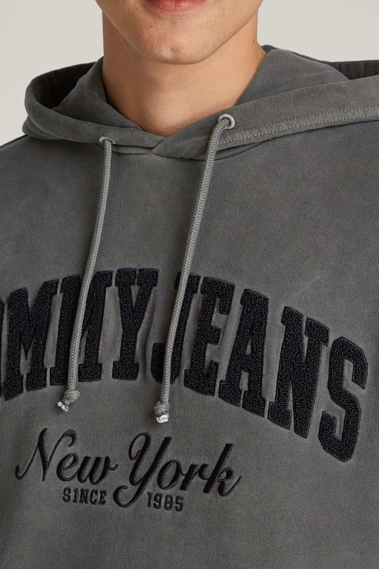 TJM RELAXED VINTAGE VARSITY BLACK 7