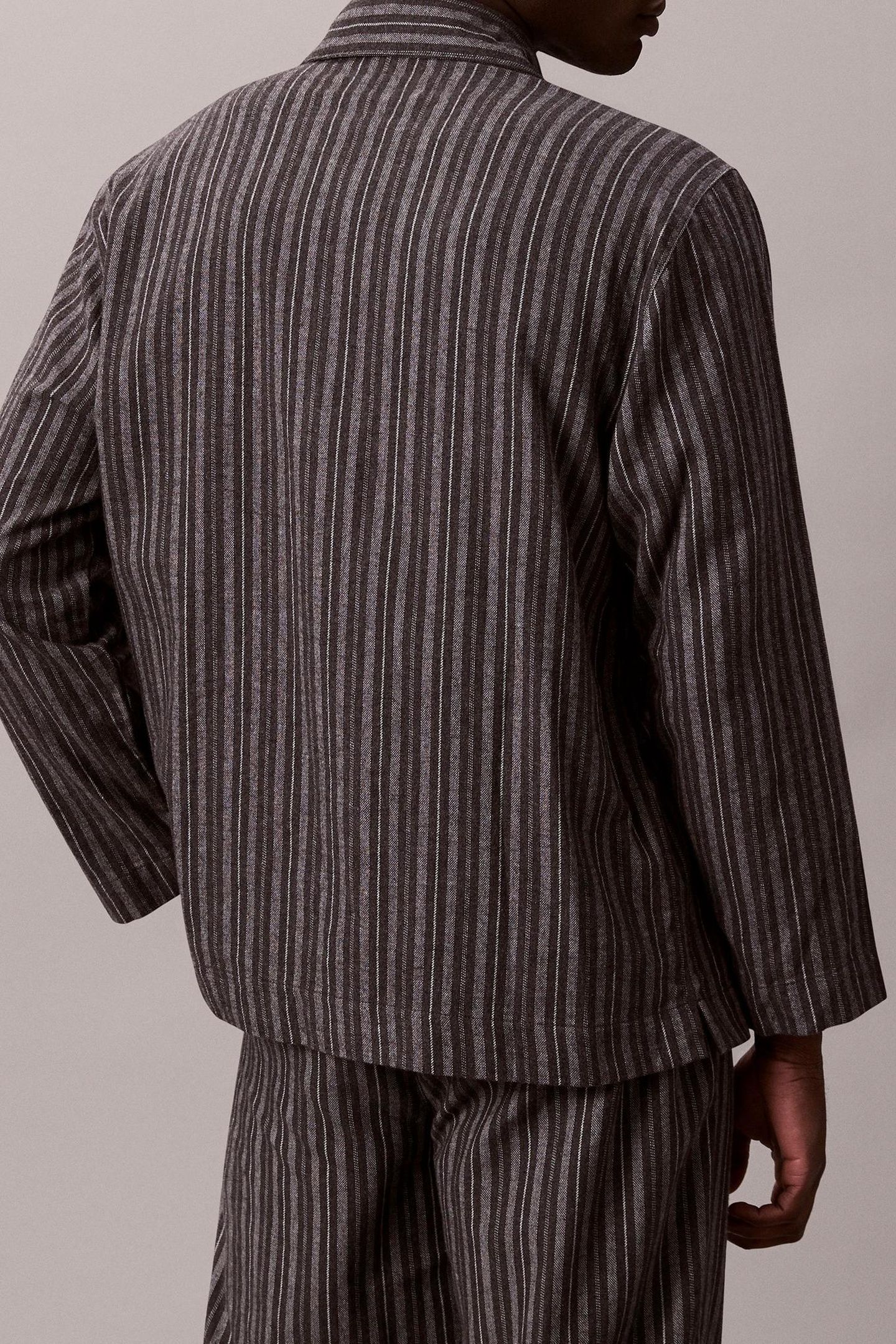L/S BUTTON DOWN TOP SMOKED PEARL 2