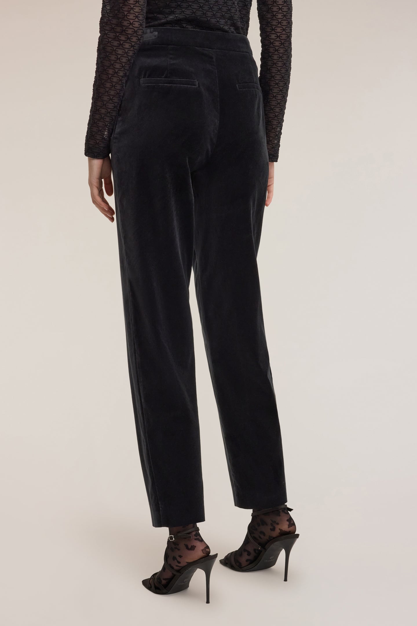 SMOOTH VELVET PANTS BLACK 3