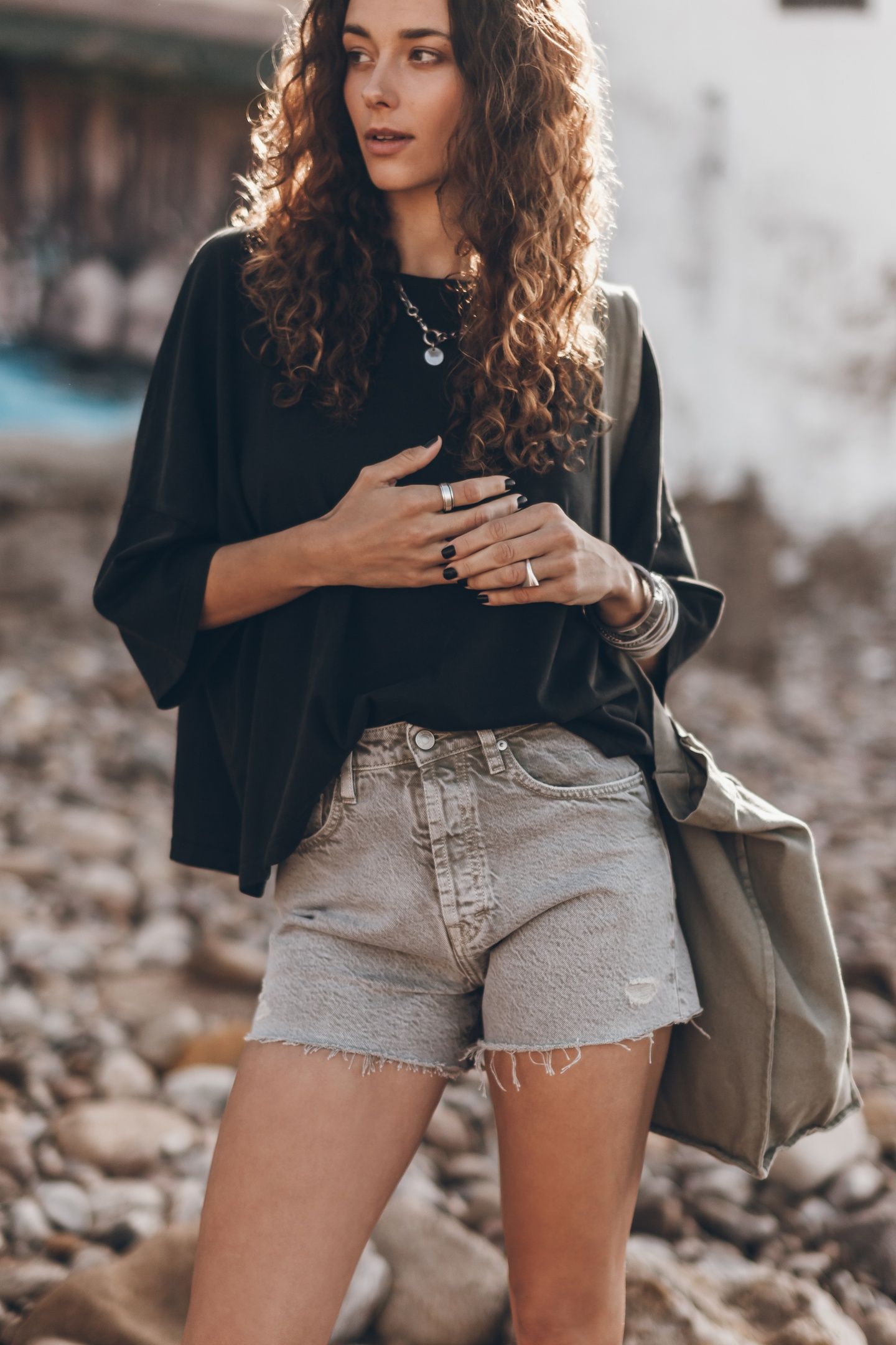 THE DARK LOOSE COTTON T-SHIRT 3