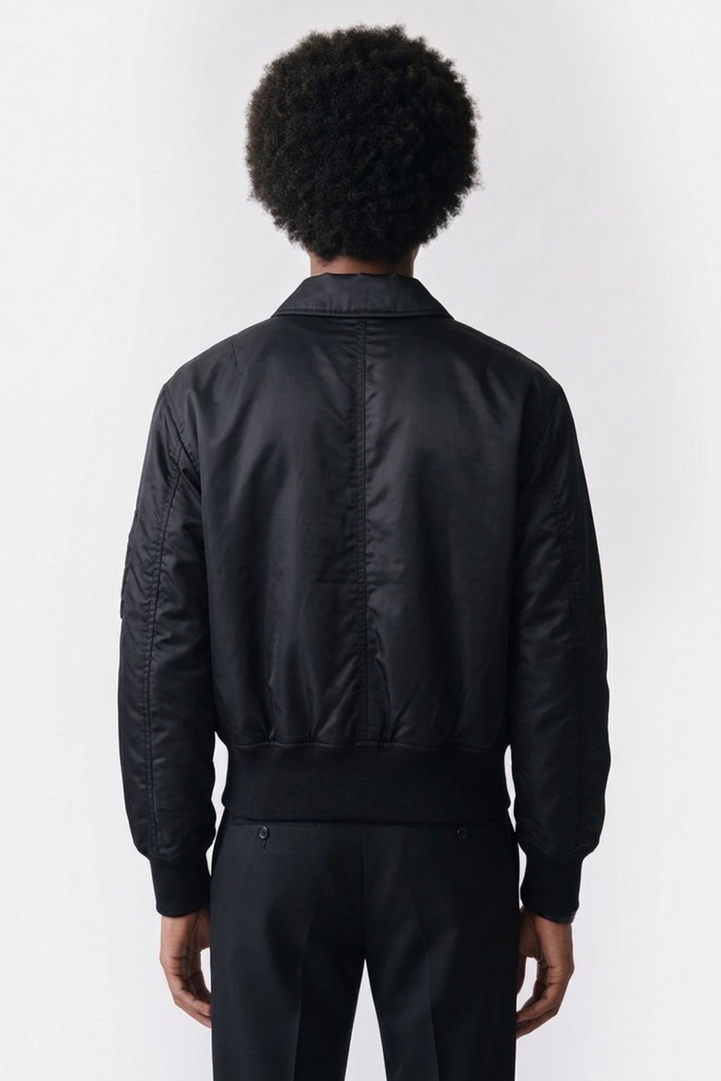 OUTERWEAR BLACK 2