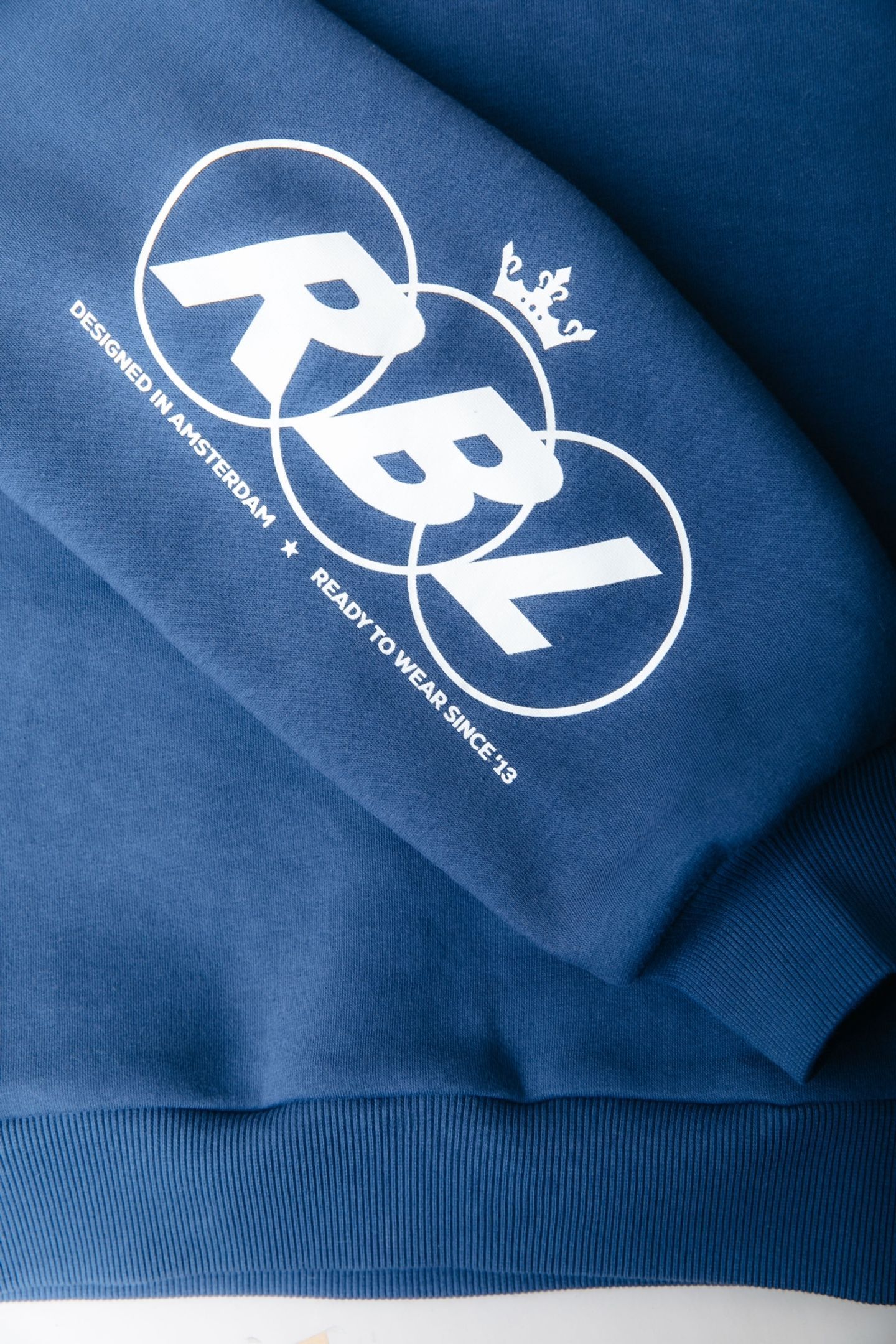 LOGOS DROPPED SHOULDER SWEAT DEEP COBALT 7