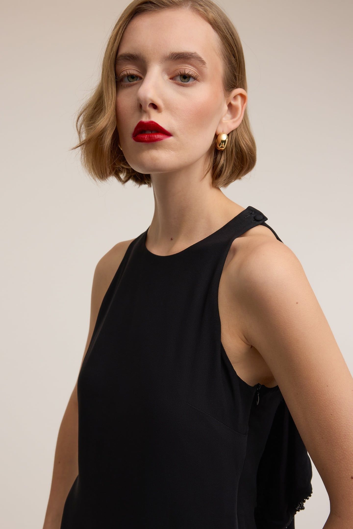 LONG DRESS WITH BACK CUT-OUT BLACK 5