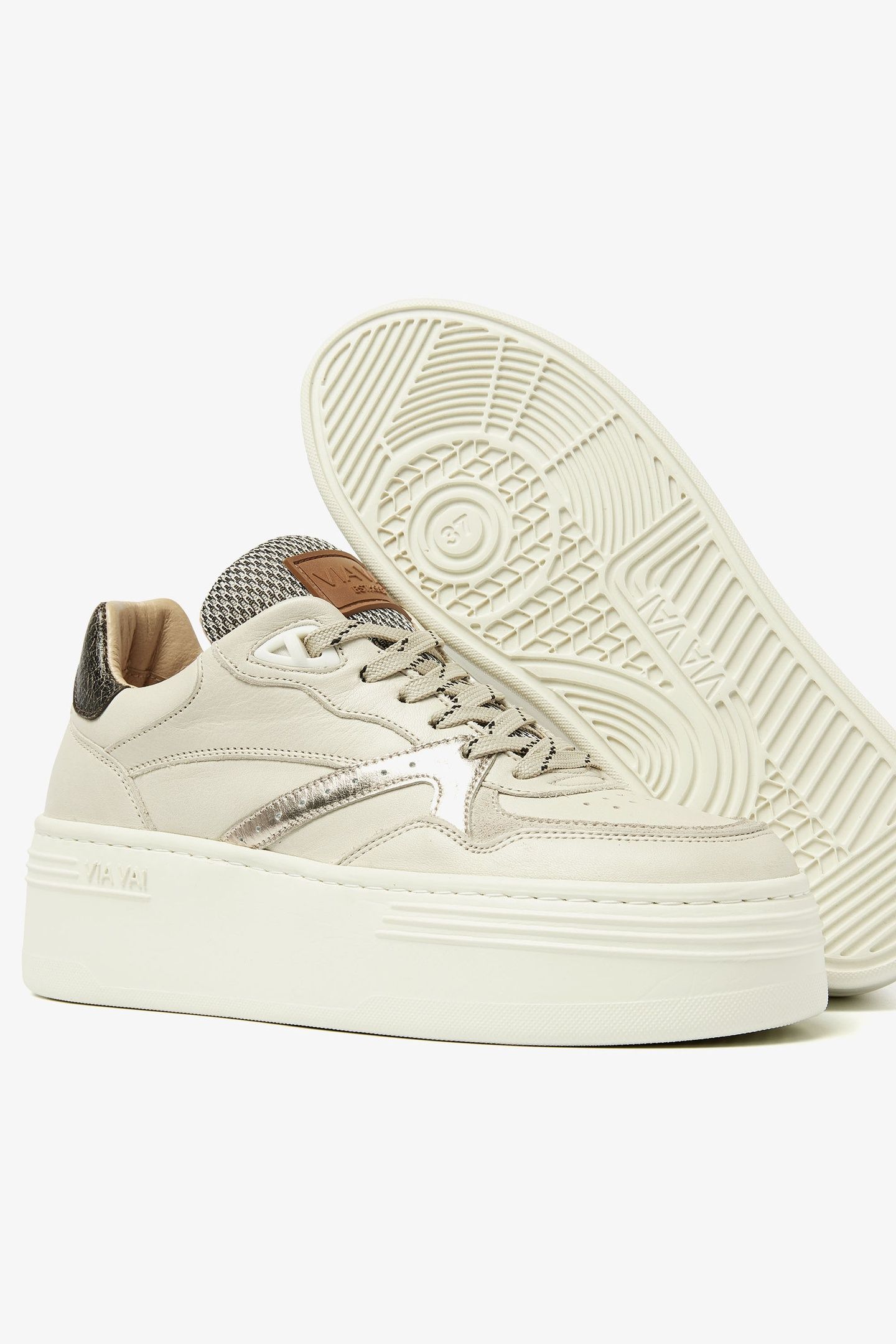 ISA BROOKLYN BEIGE 6