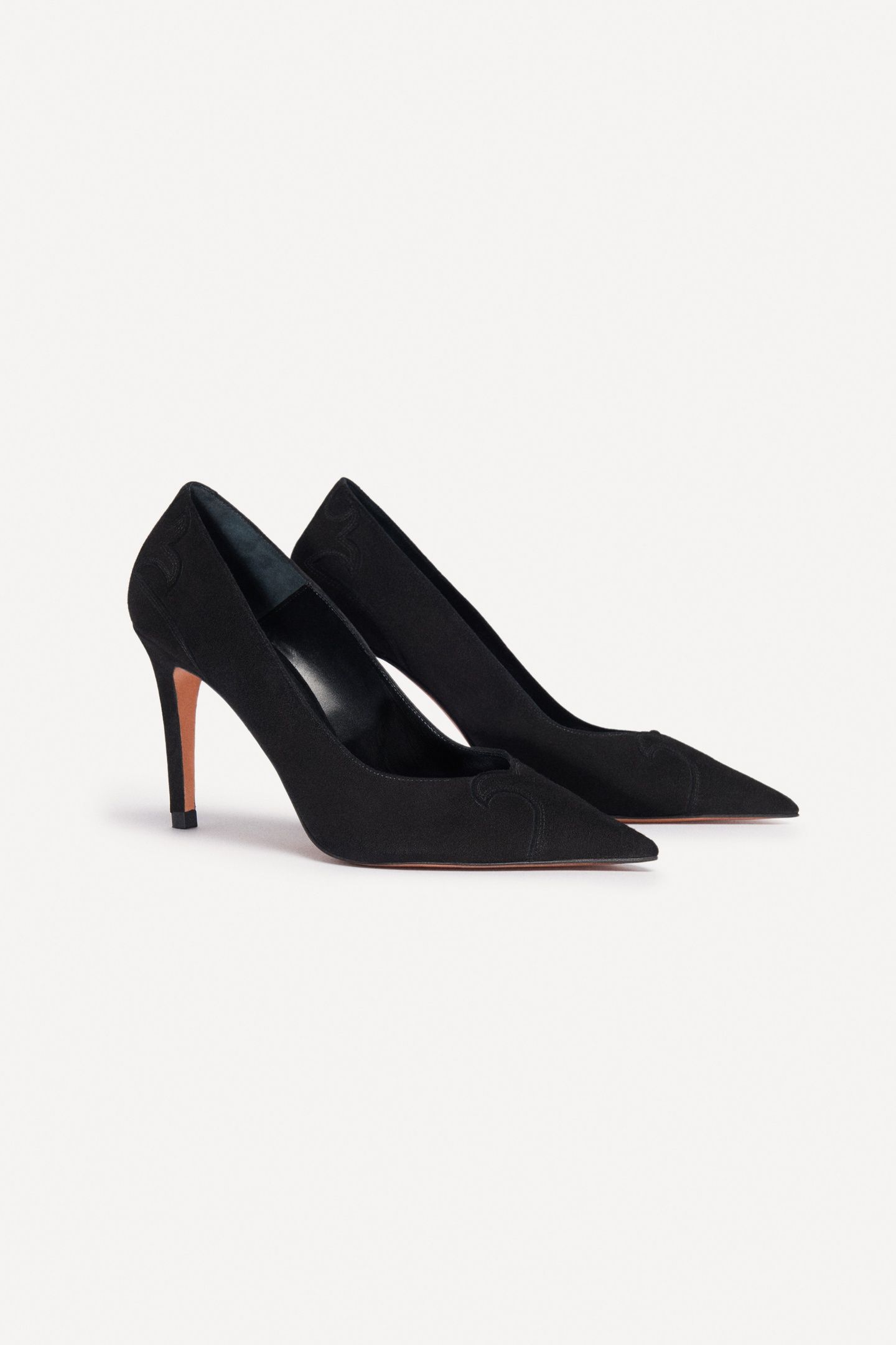 PUMPS BLACK 1