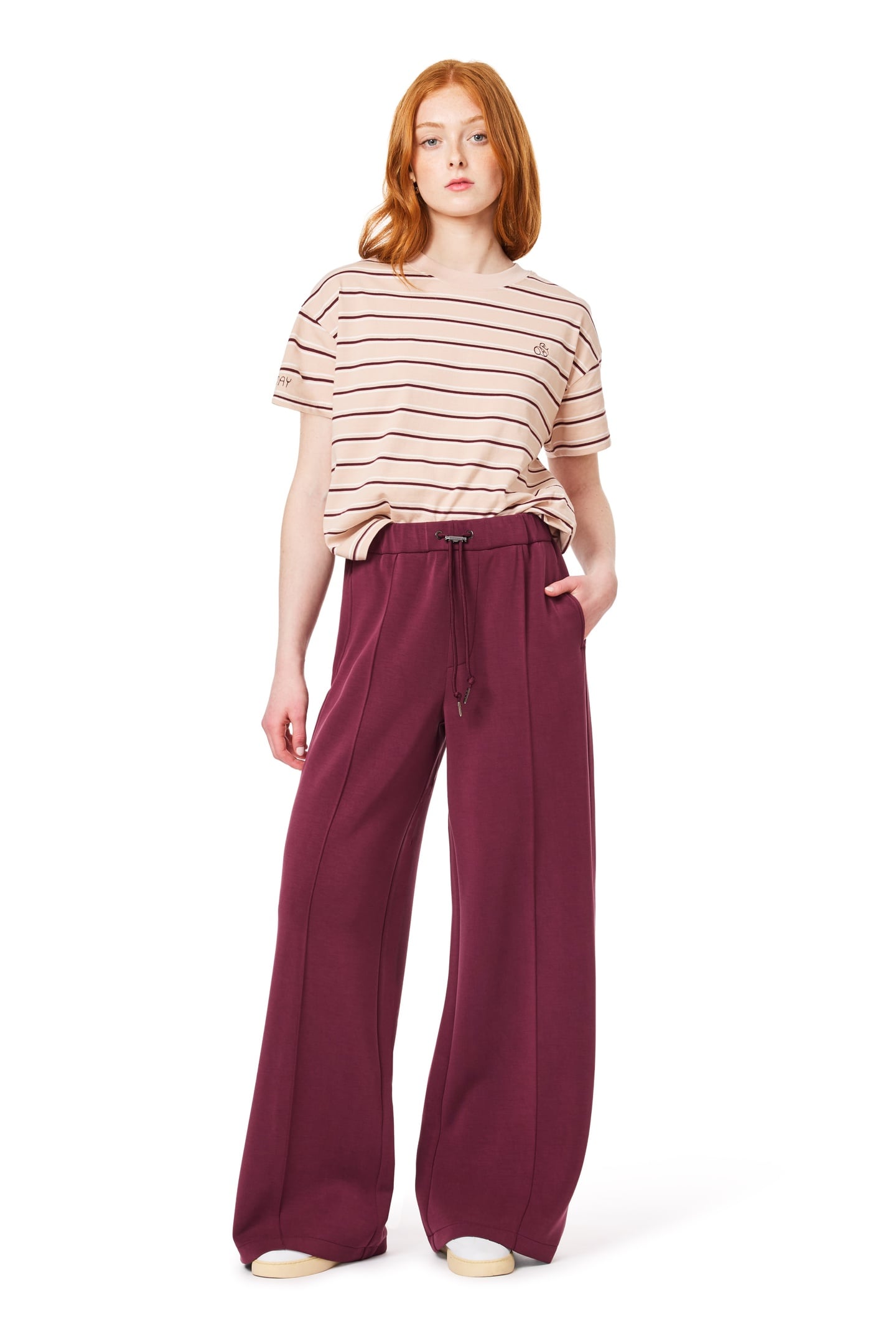 WIDE LEG PULL ON FIG 4