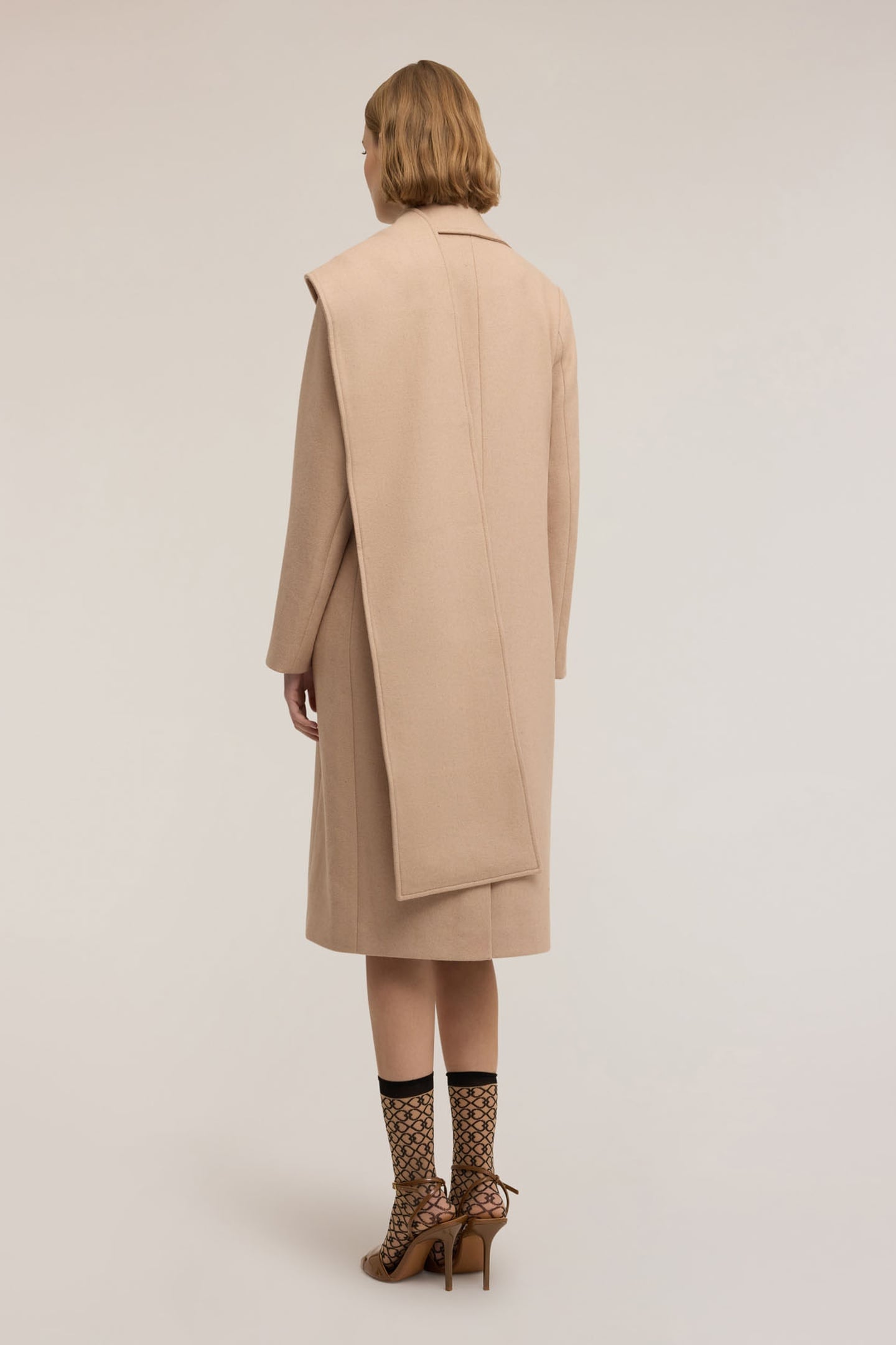 DOUBLE-BREASTED COAT WITH SCARF PATTERN BEIGE 3