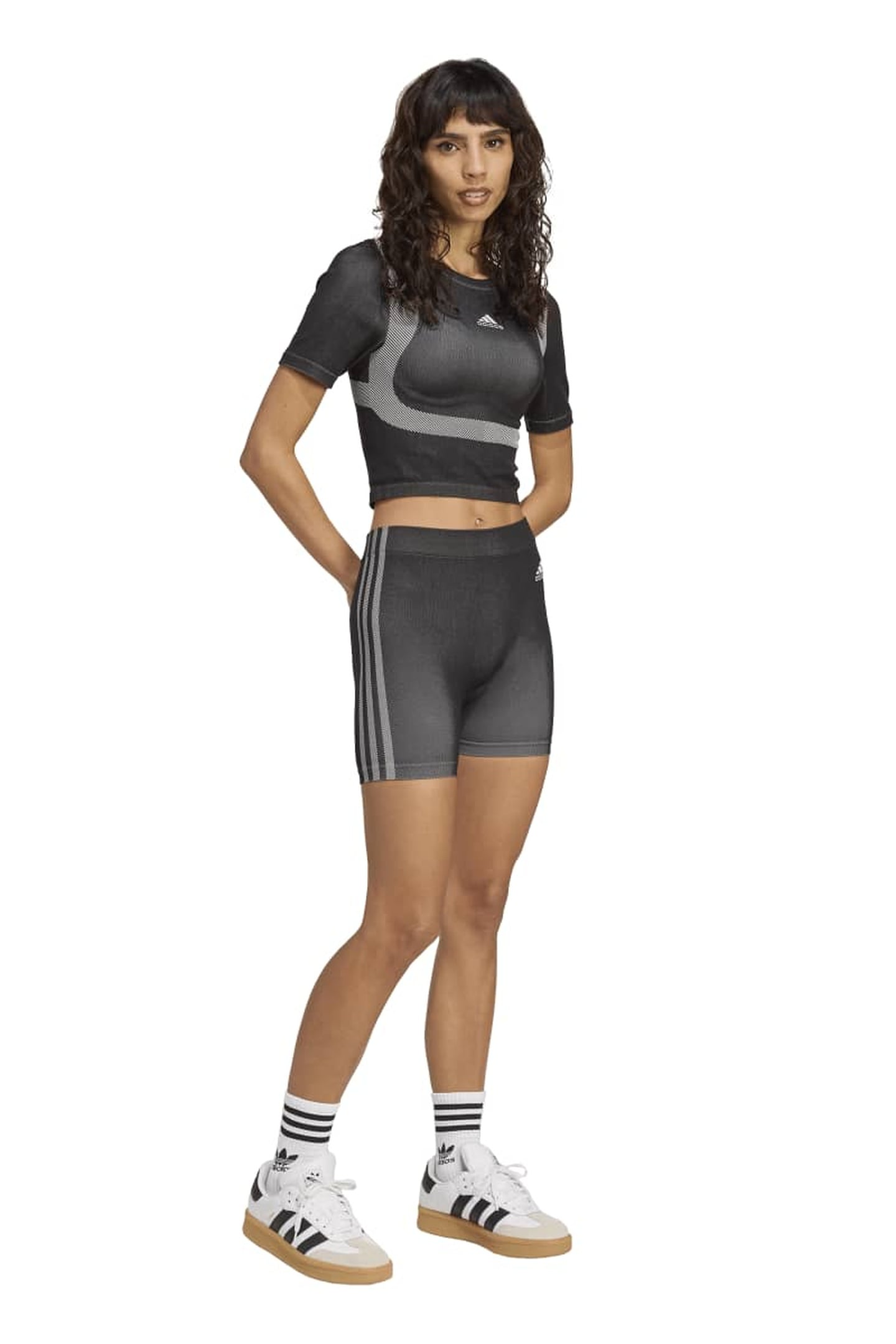 SEAMLESSENTIAL TEE BLACK 3