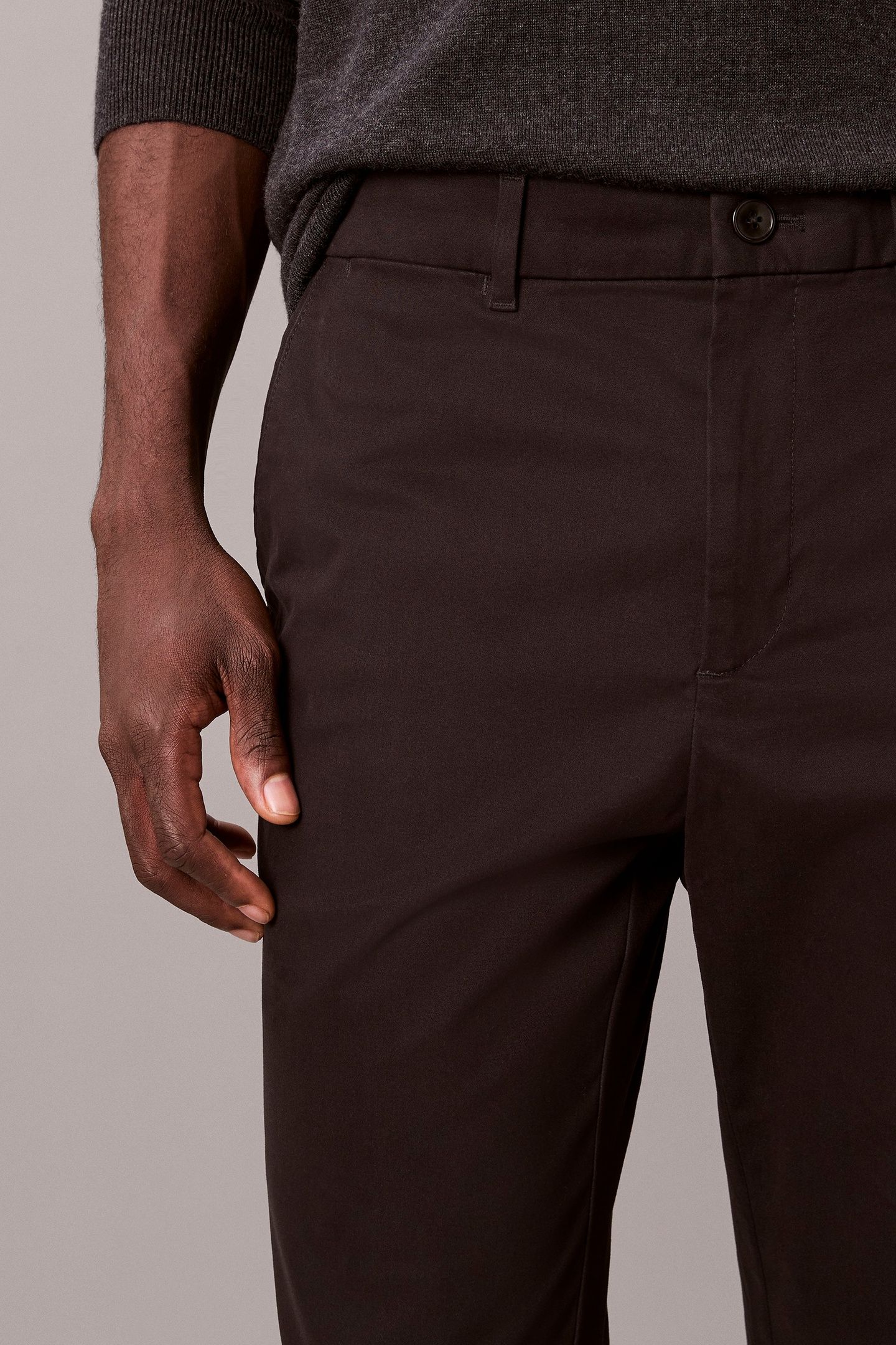 SLIM TAPERED SATEEN BLACK 6