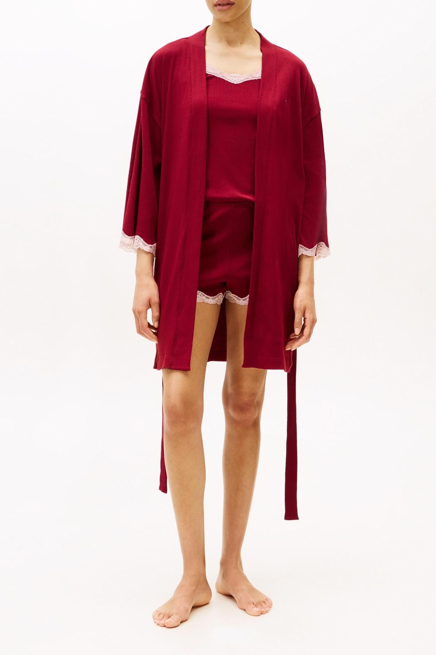 LACE KIMONO ROUGE 1