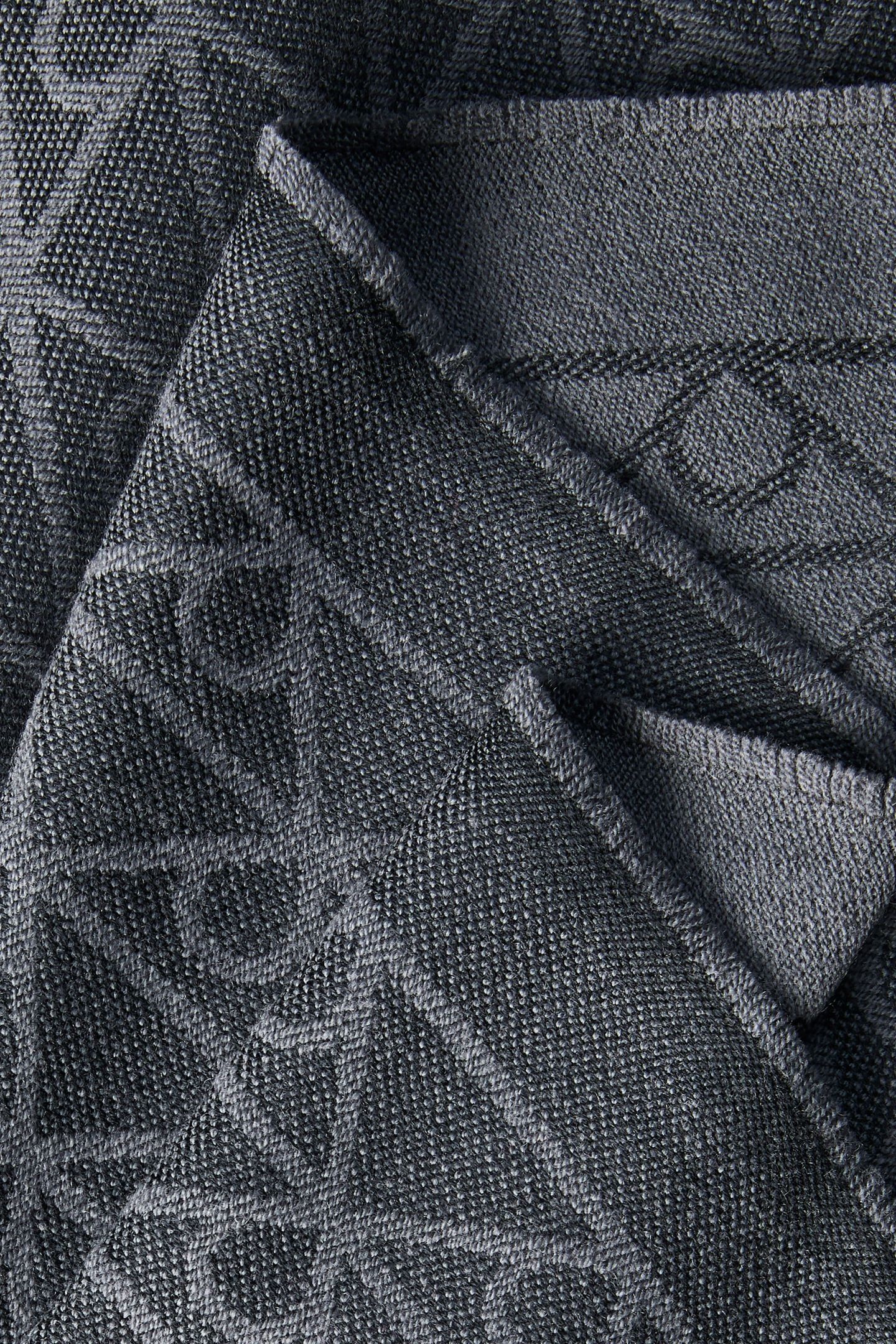 EMBLEM TONAL WOOL SCARF BLACK 5