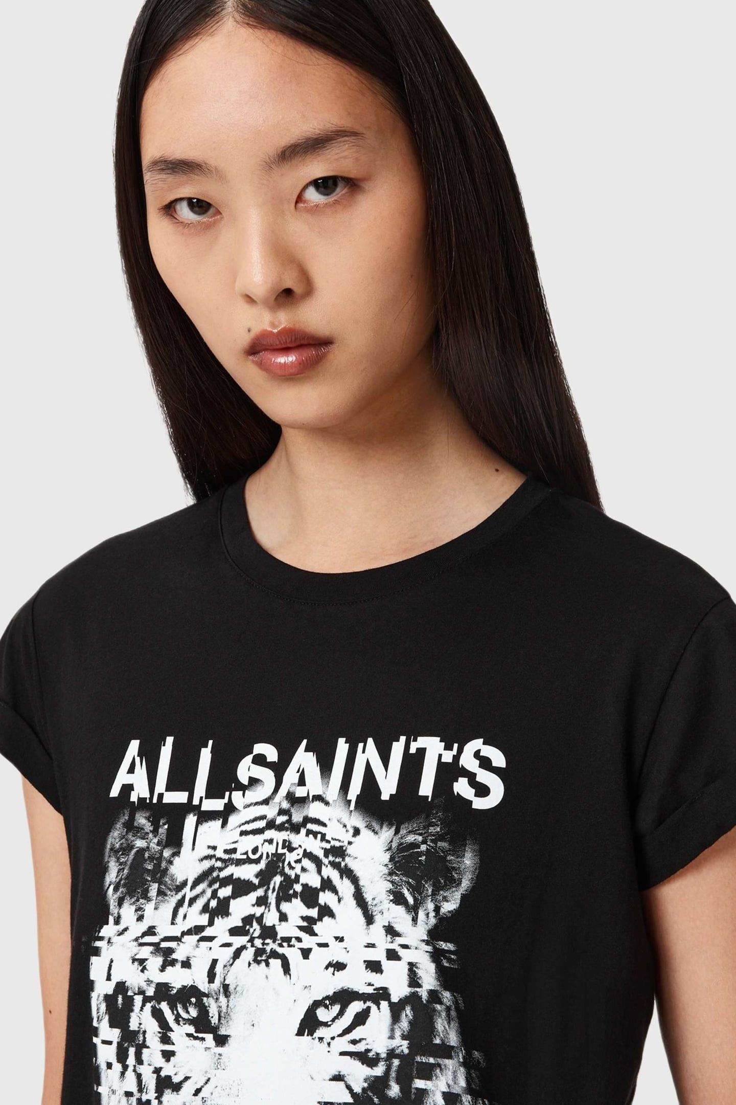 STATIC ANNA TEE BLACK 6