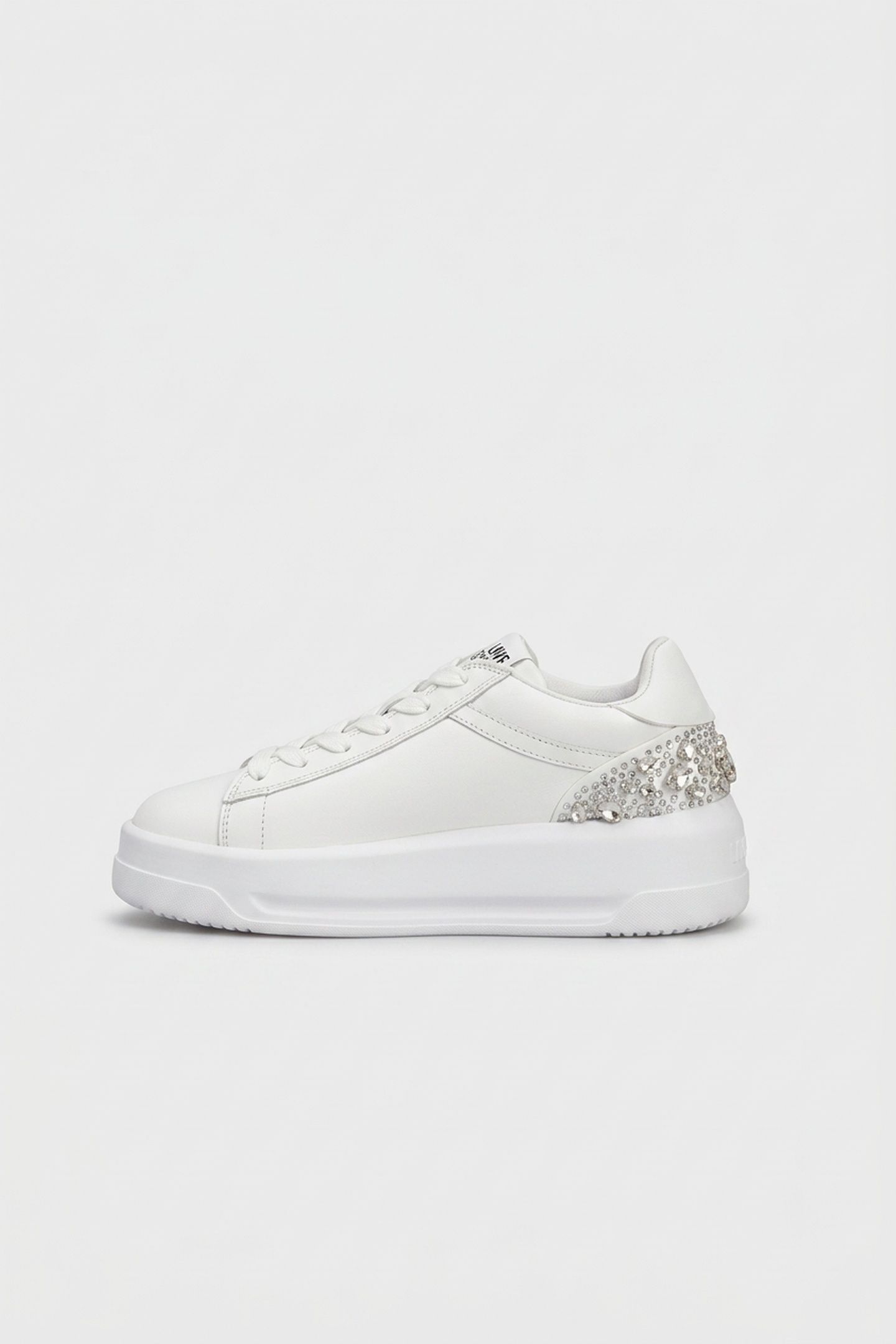 SNEAKERS WHITE 3