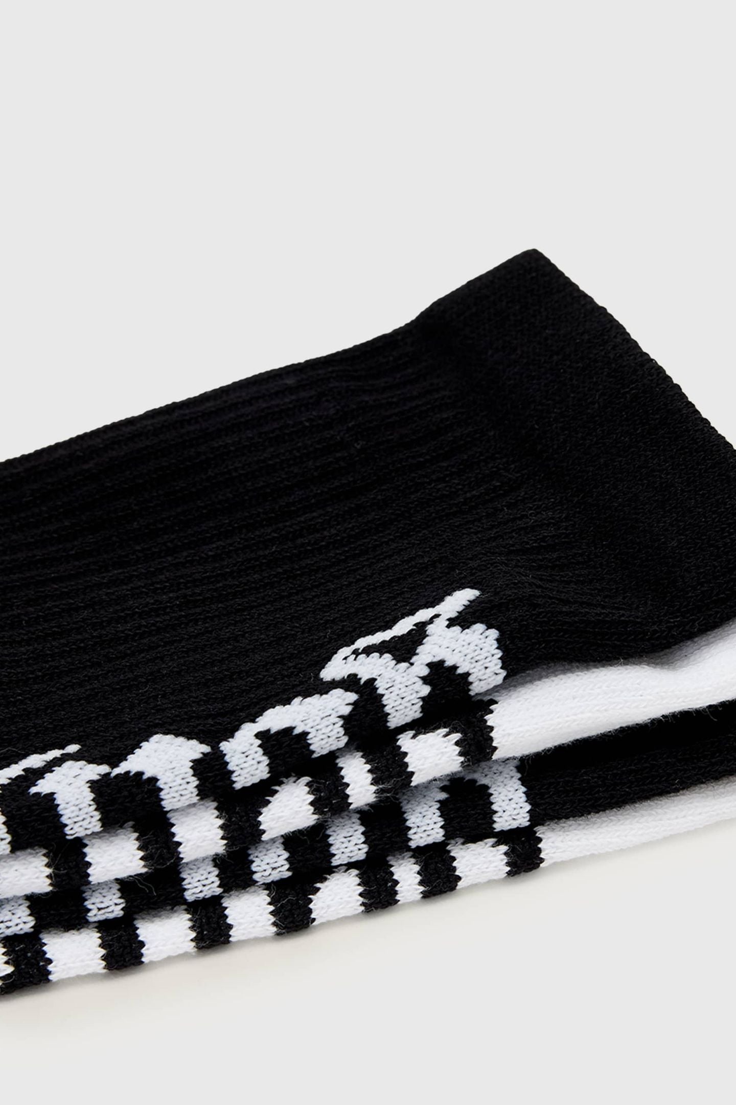 GOTH PUNK SOCKS BLACK/WHITE 2