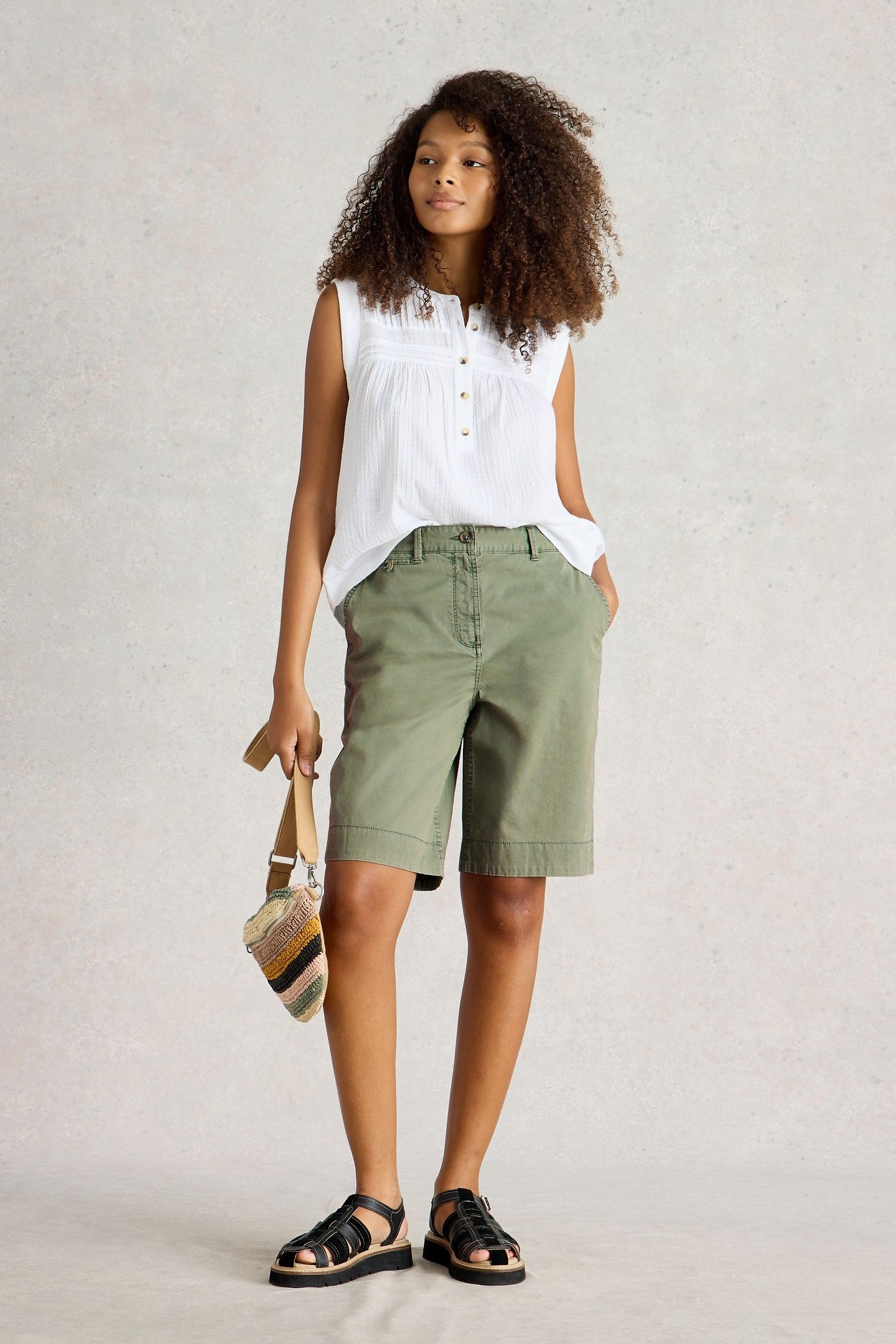 HAYLEY ORGANIC CHINO SHORT MID GREEN 2