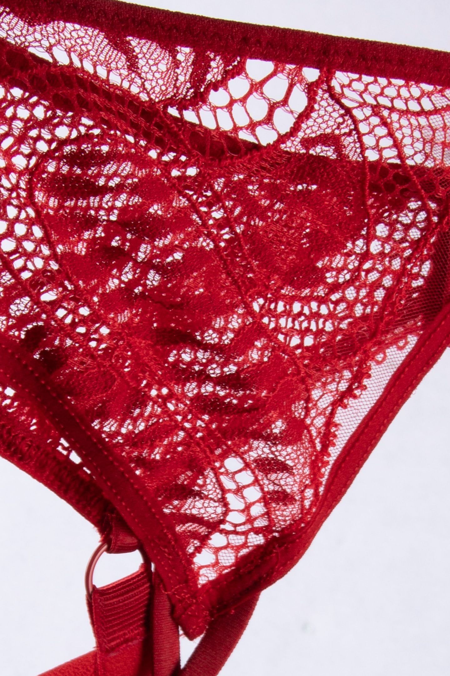 CO BO. TANGA STD STD W. SCARLET 4