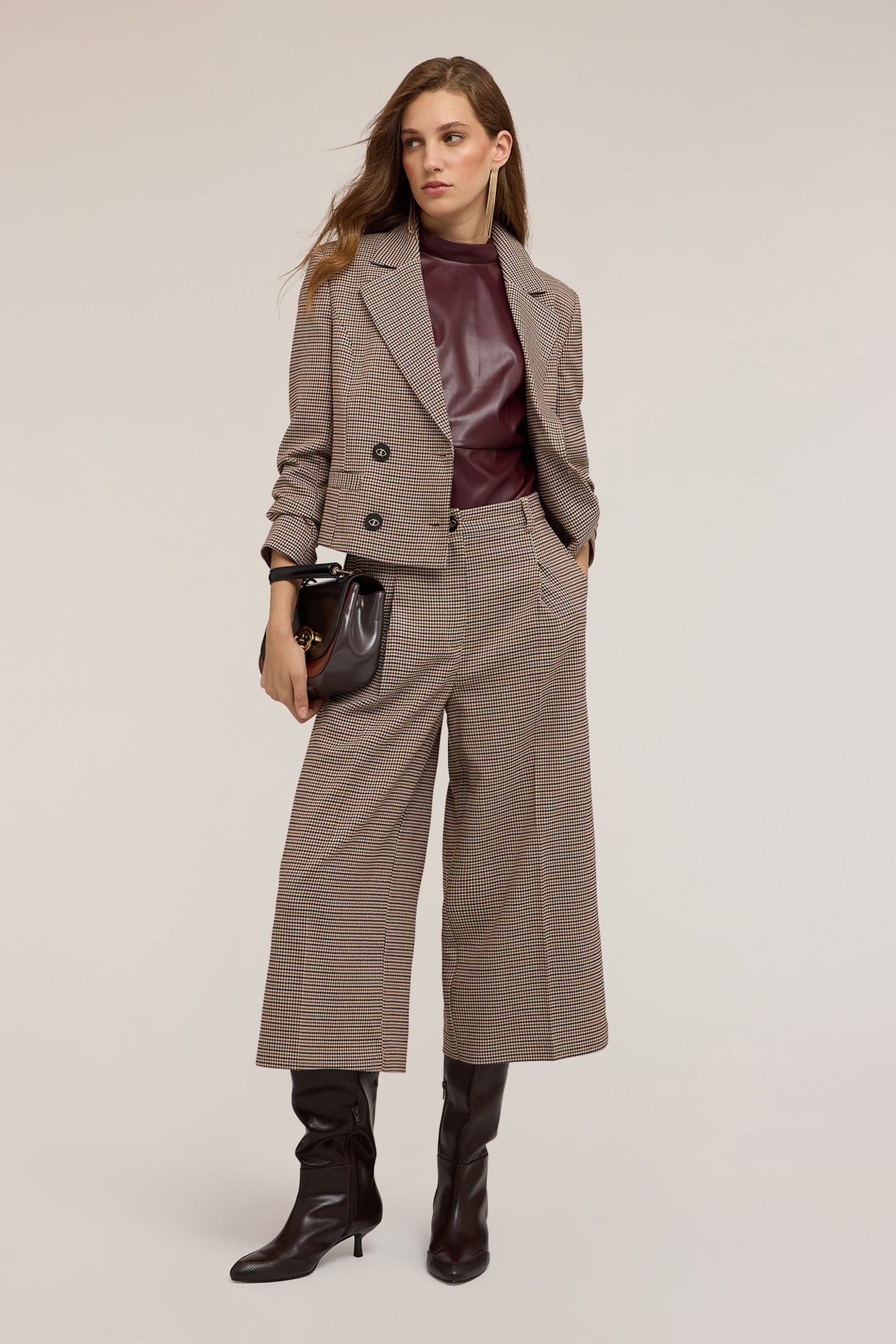 CROPPED PANTS WITH CHECK PATTERN BEIGE 2