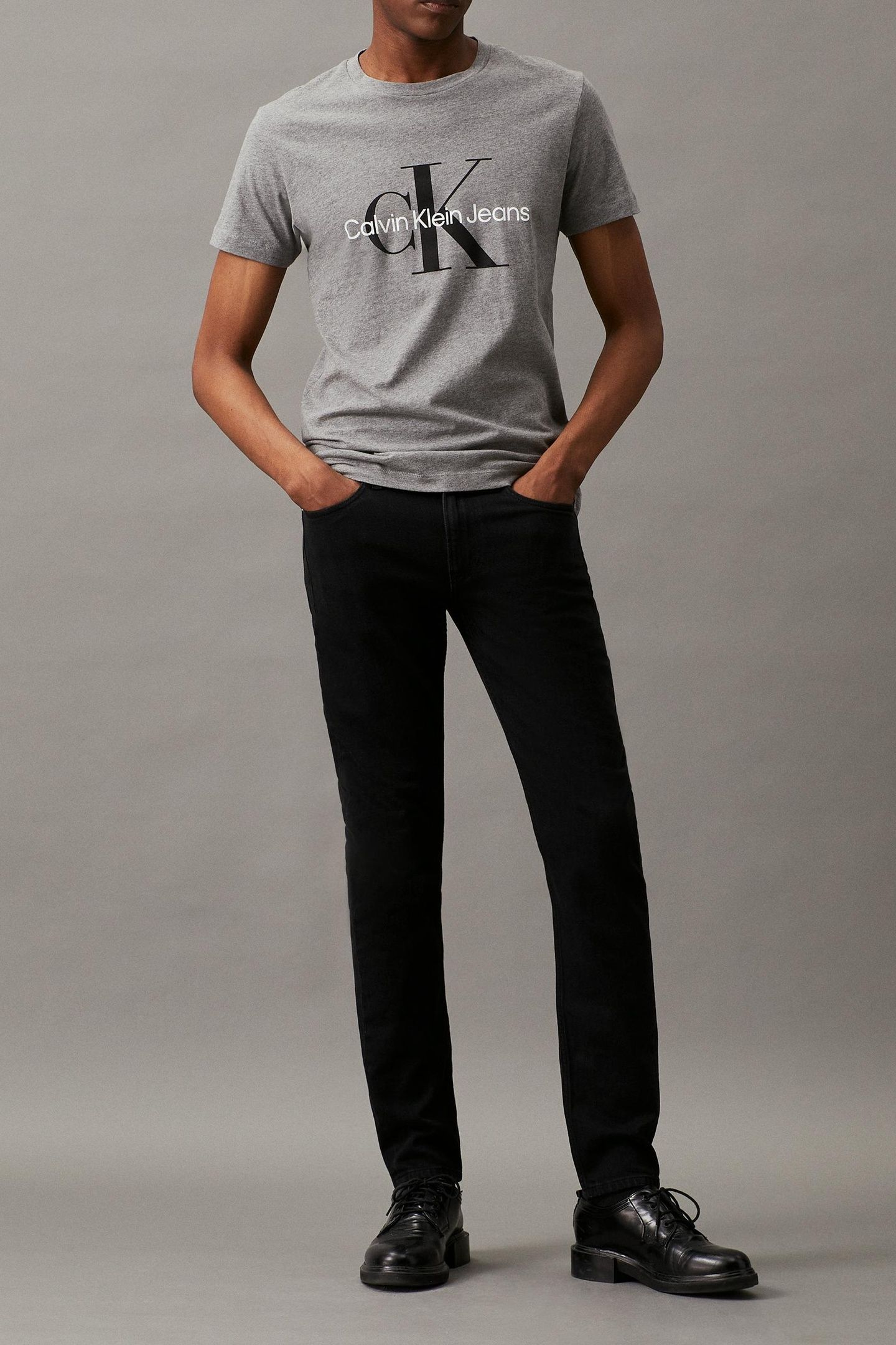 SLIM TAPER DENIM BLACK 3