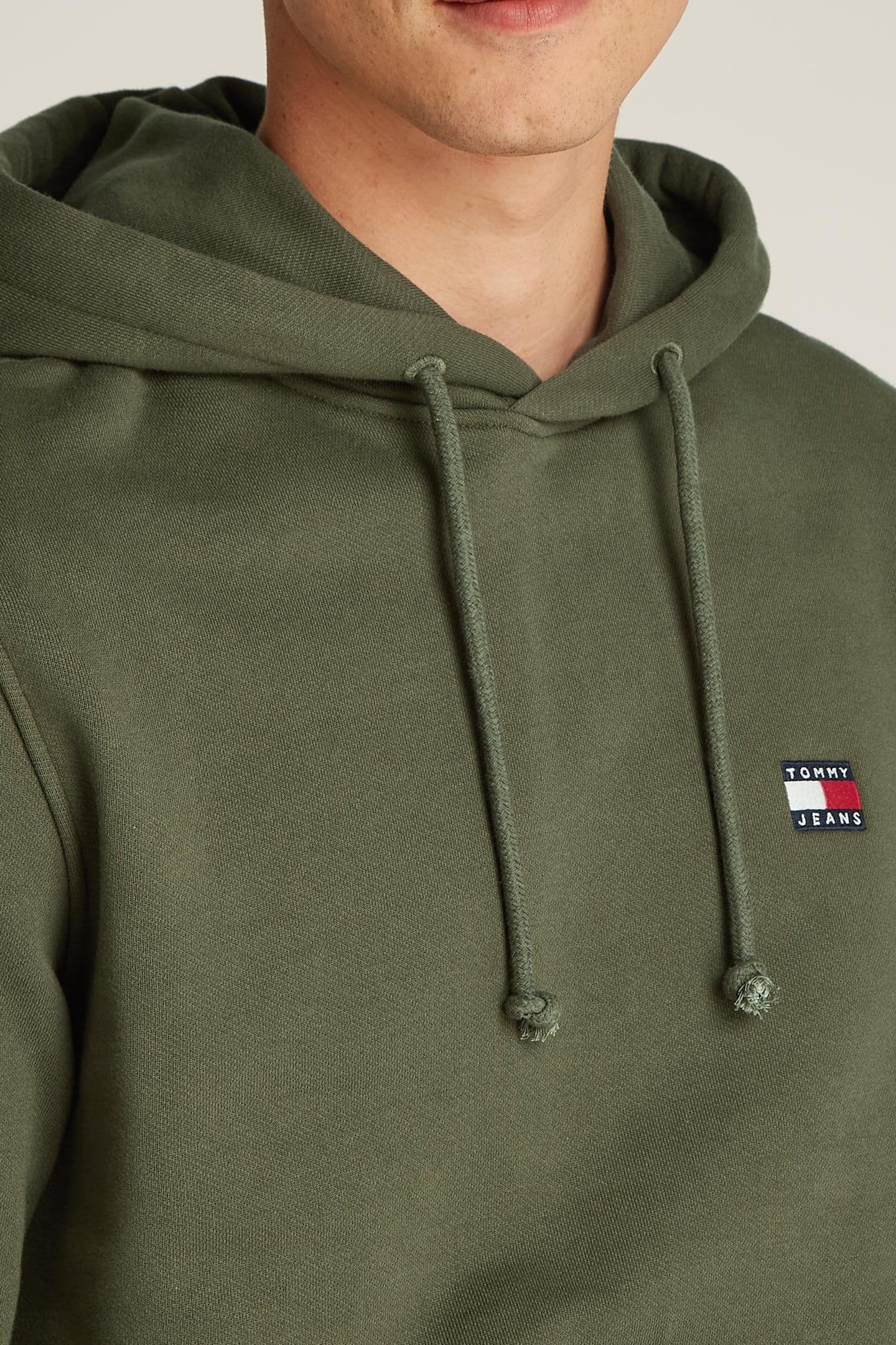 TJM REG BADGE HOODIE FATIGUE GREEN 7