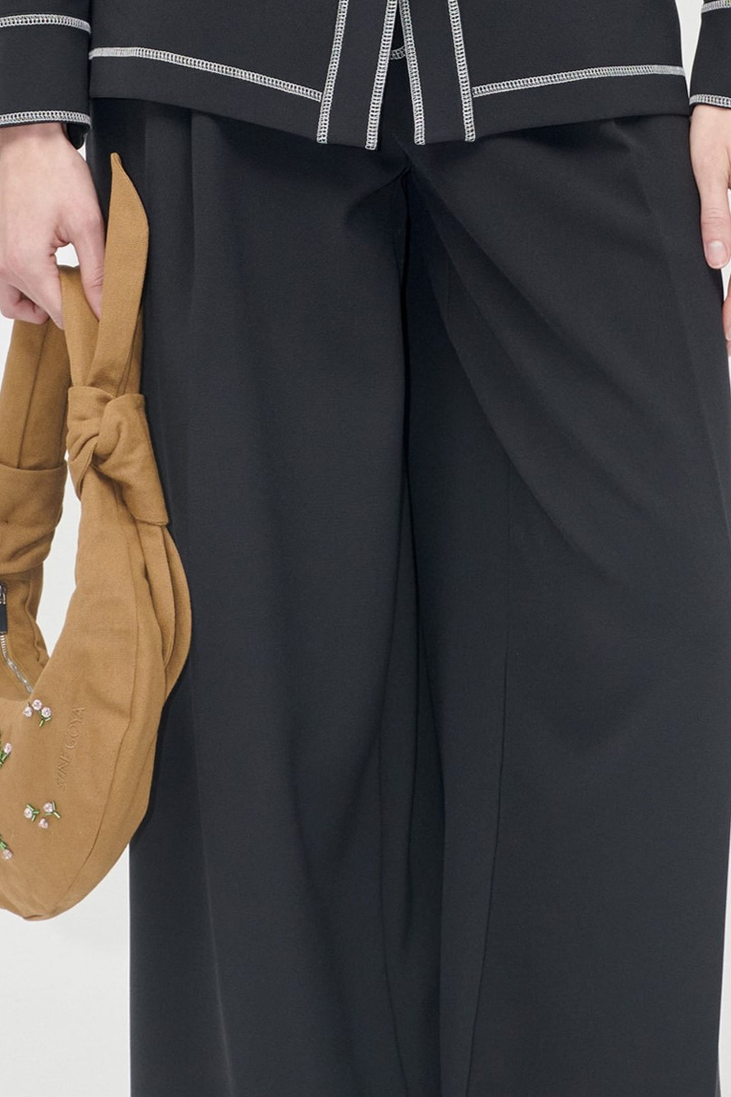 KNOTTED SATCHEL BROWN 2