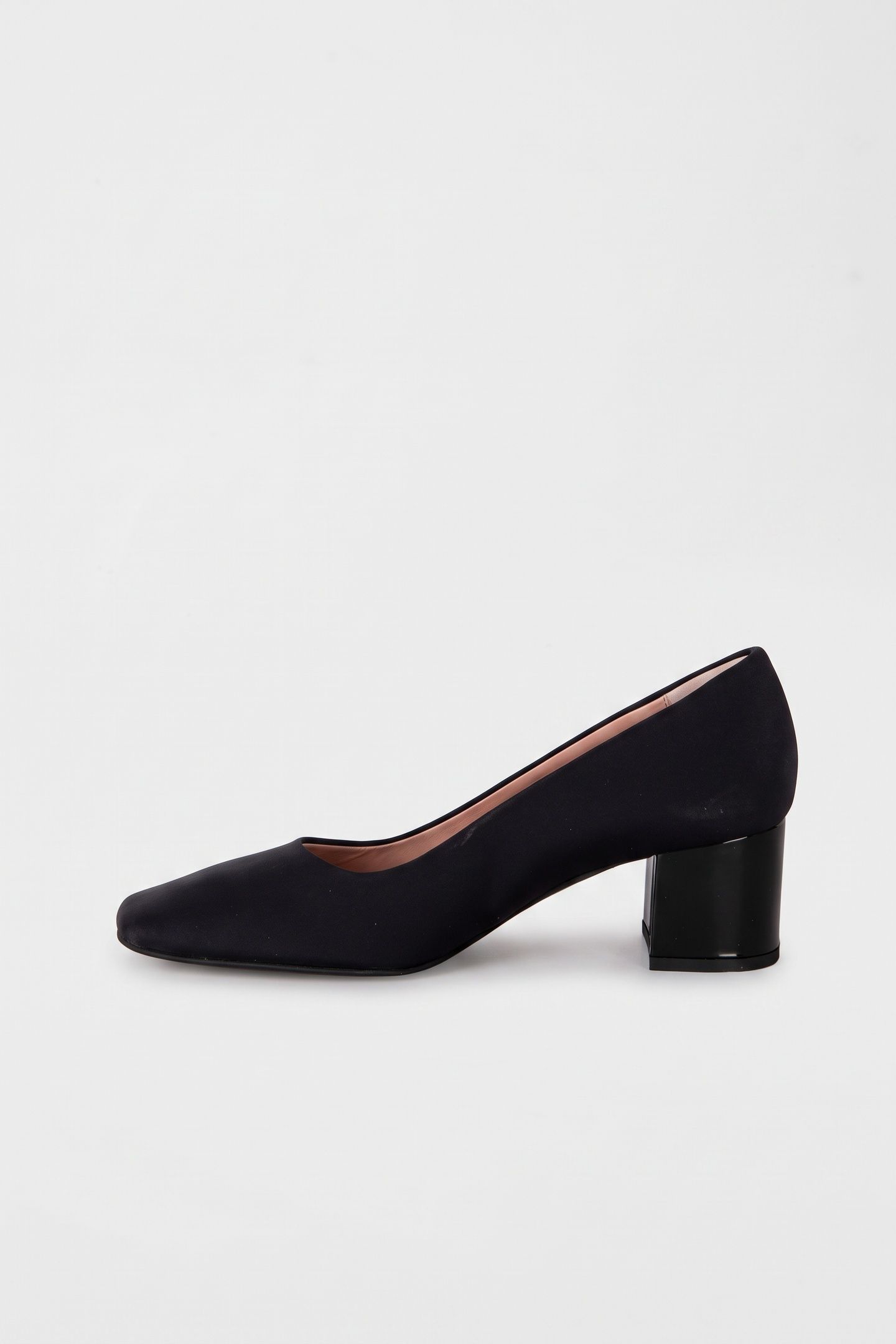 PUMP BLACK 4