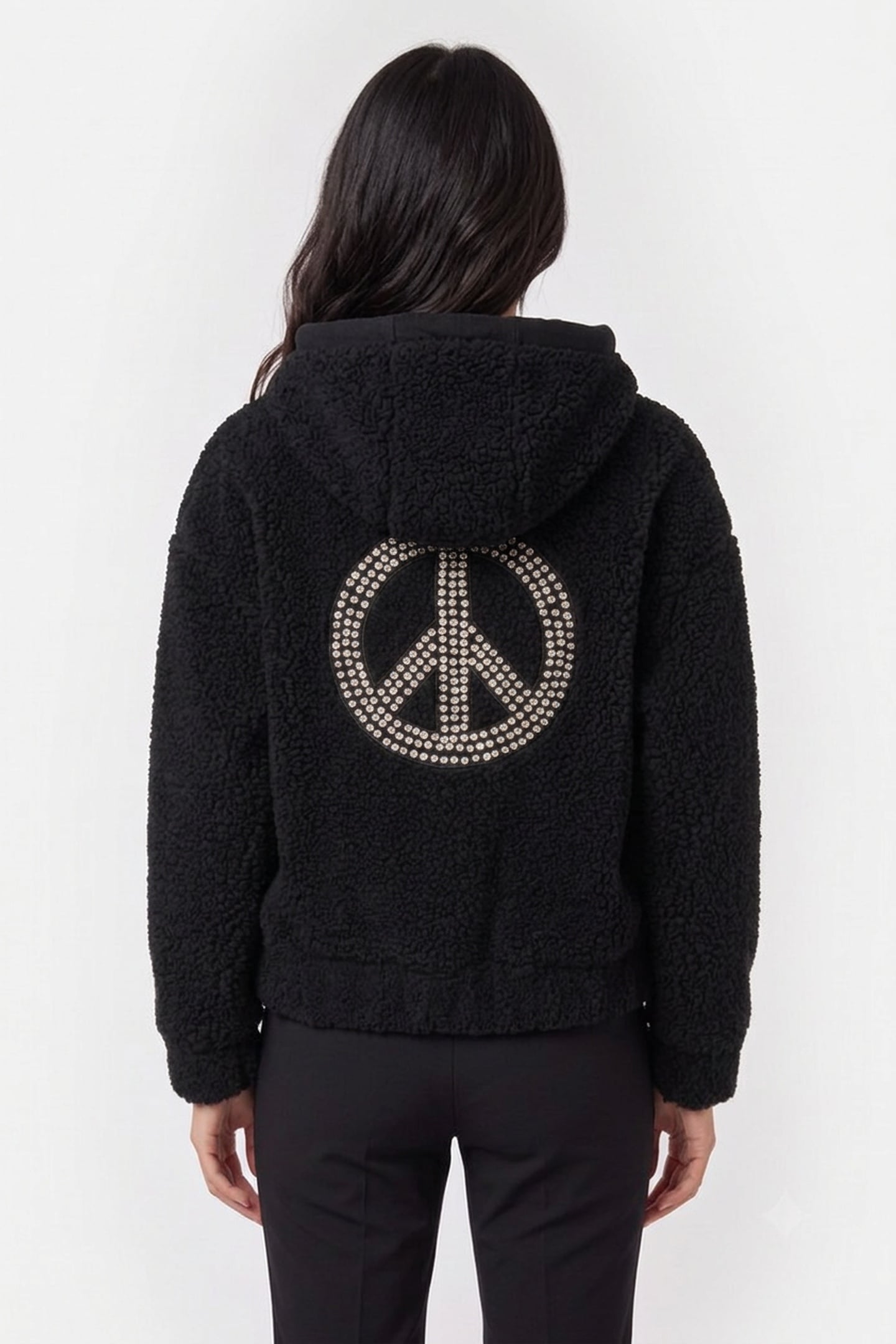 OUTERWEAR BLACK 2