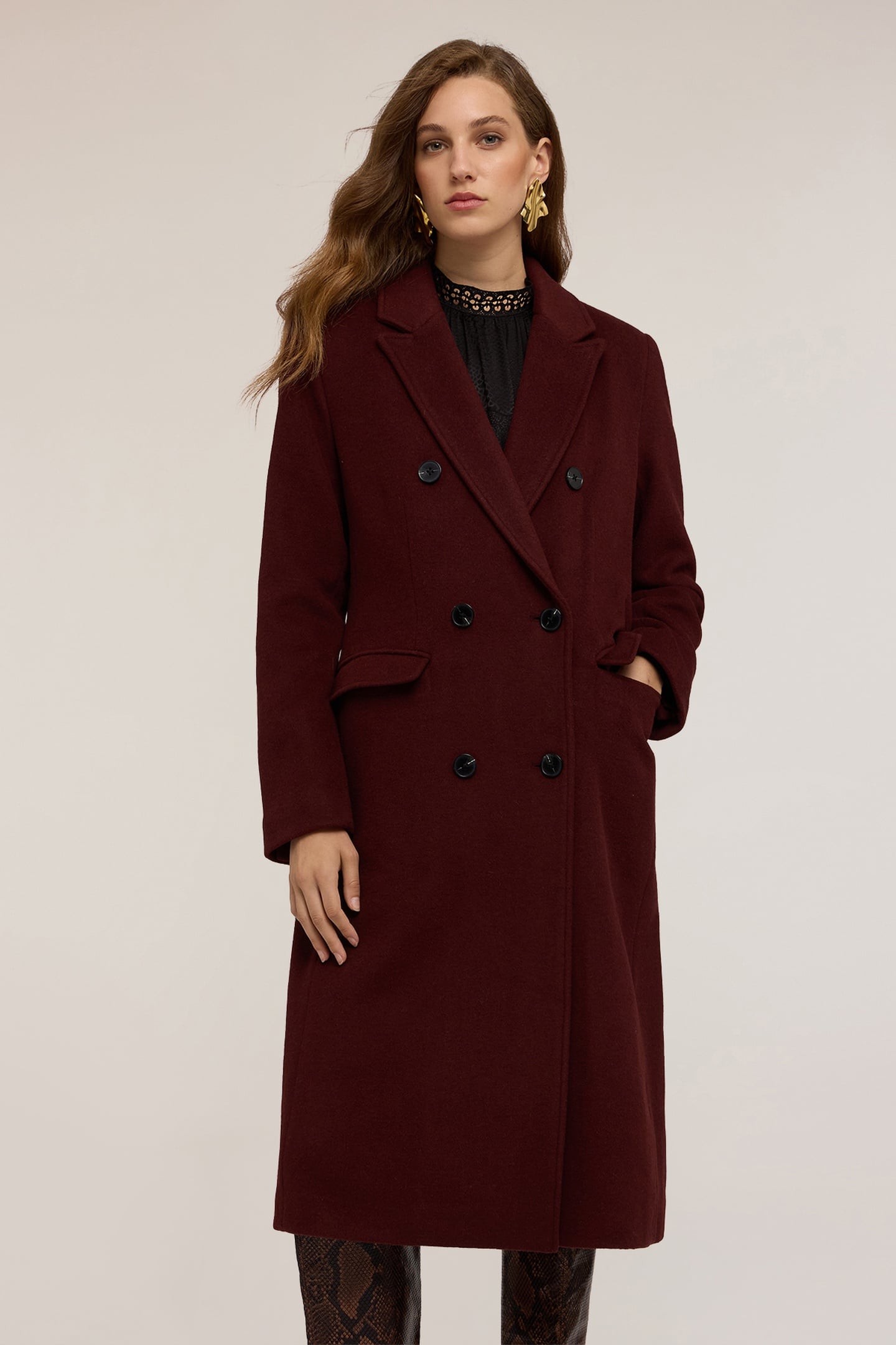 DOUBLE-BREASTED COAT IN WOOL BLEND DRAP BROWN 2