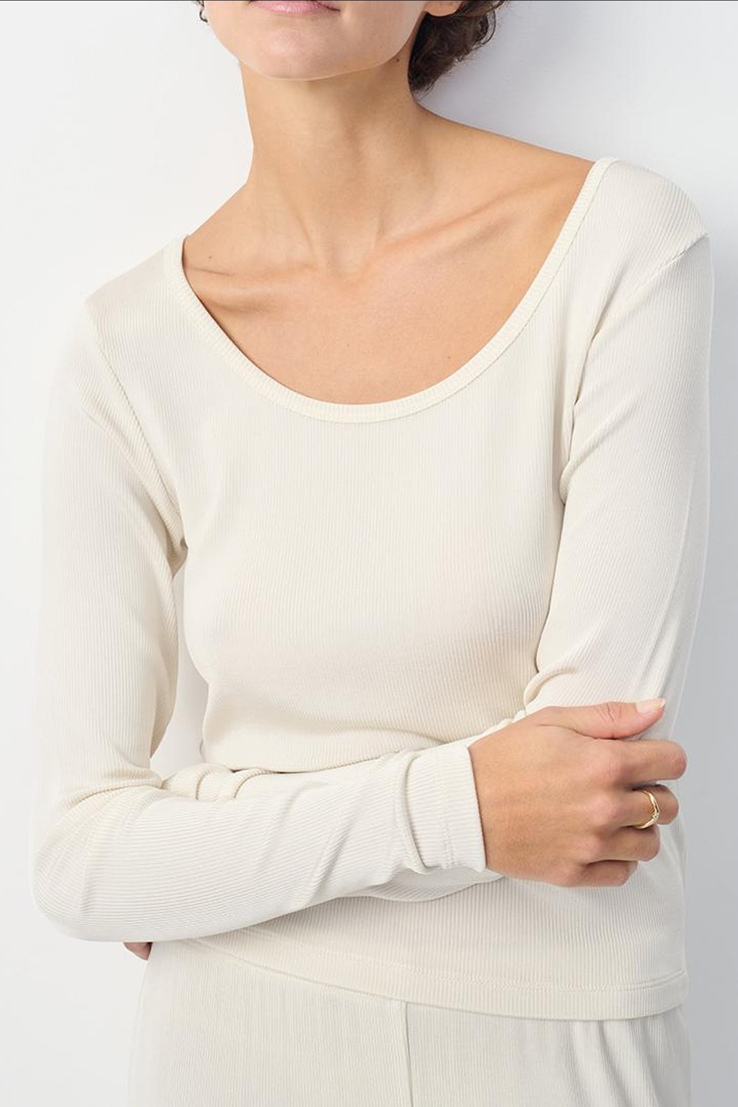 AZYRO LONG-SLEEVE T-SHIRT CREME 1