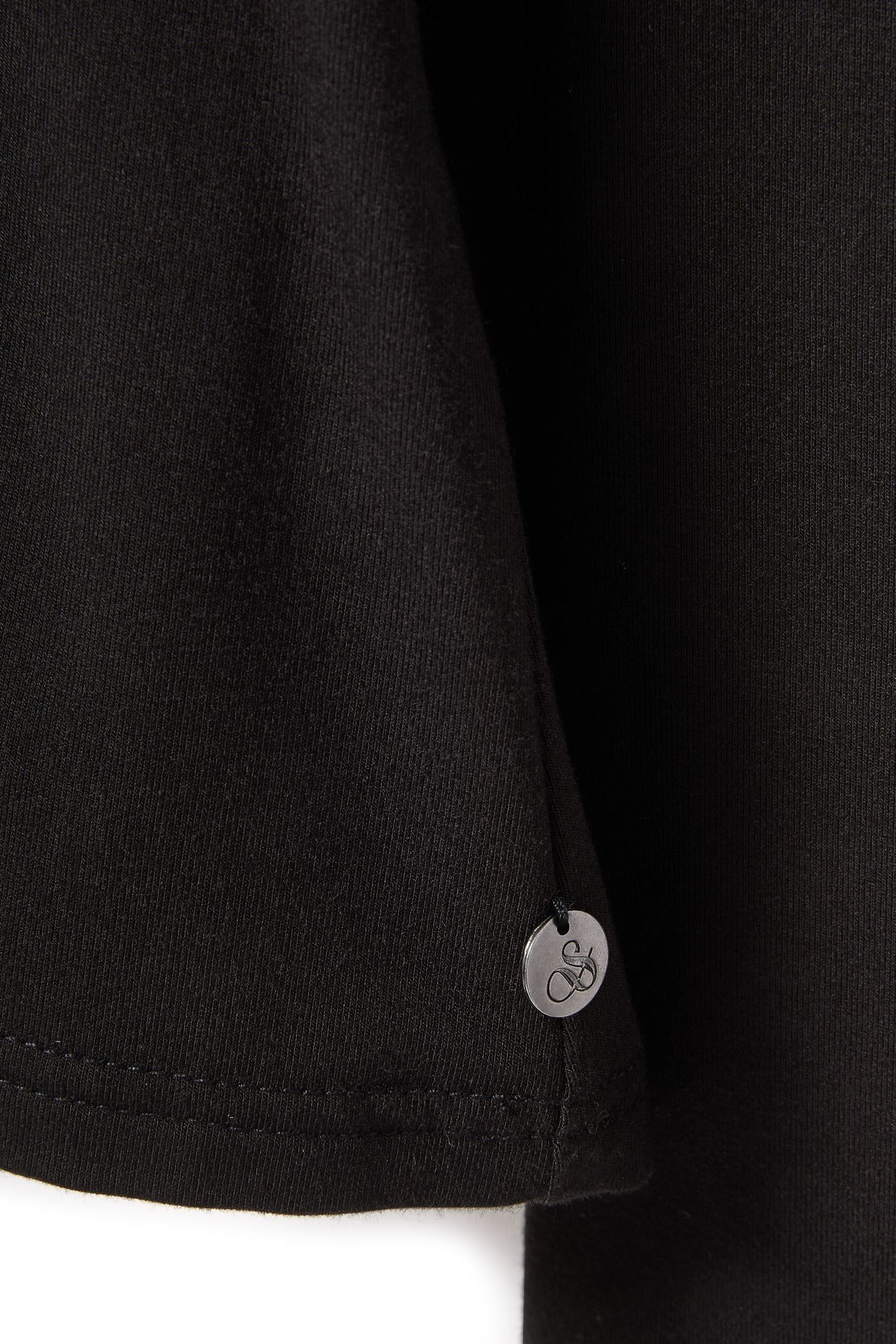 V NECK BLACK NIGHT 6