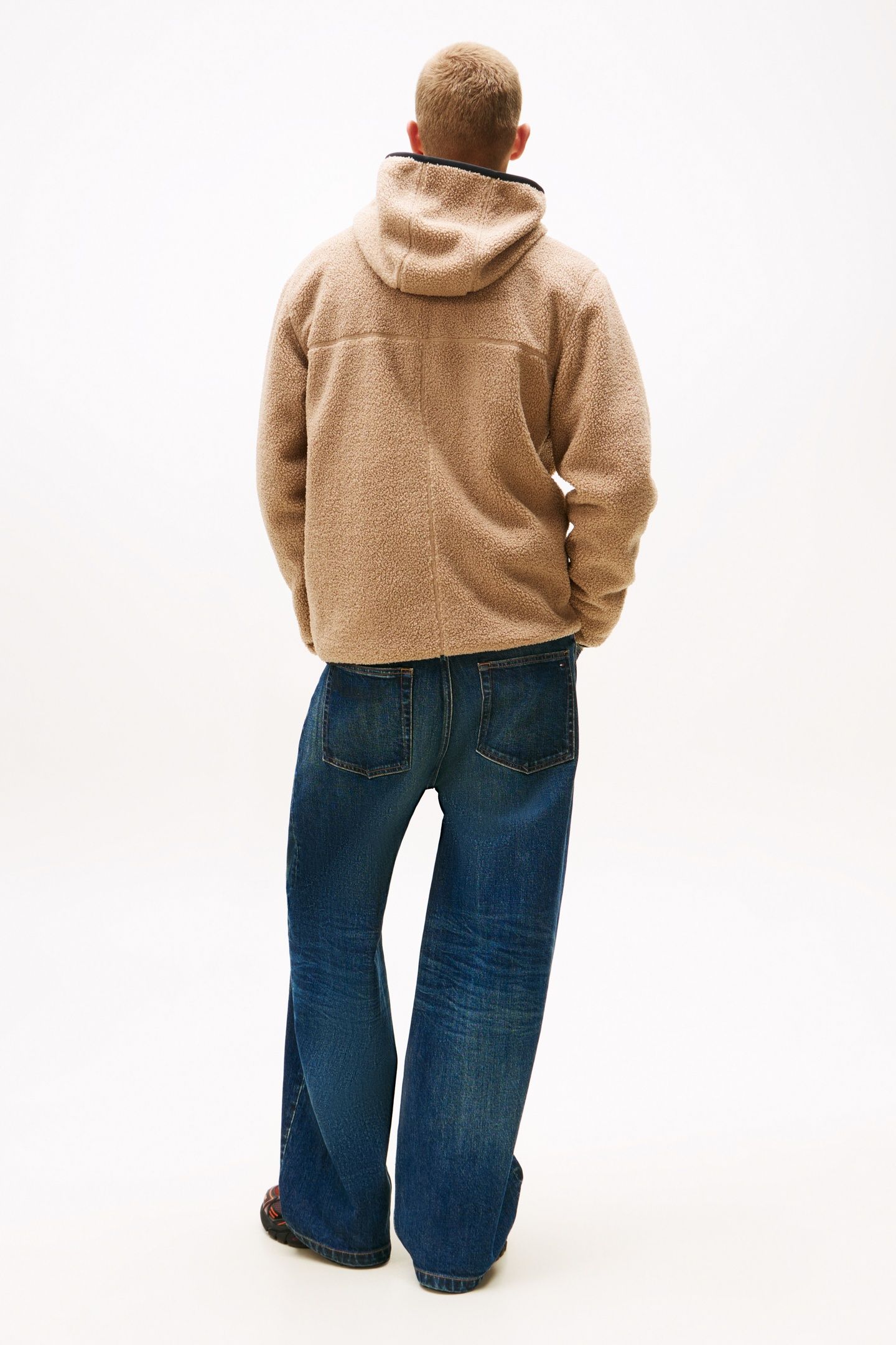 TJM REG BADGE TEDDY COASTAL TAUPE 2