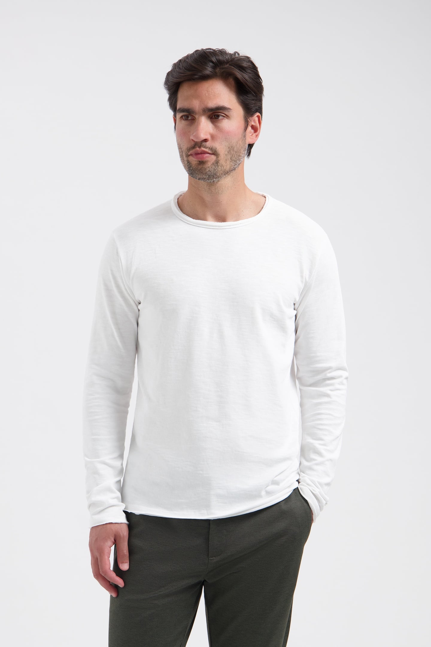 DS_NEWMAN CREWNECK WHITE WHITE 1