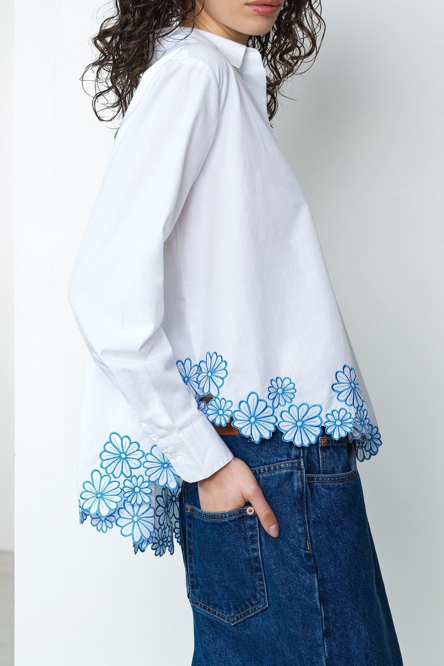 CAMBRIA COTTON FLORAL HEM SHIR LINEN WHITE/AZURE BL 4