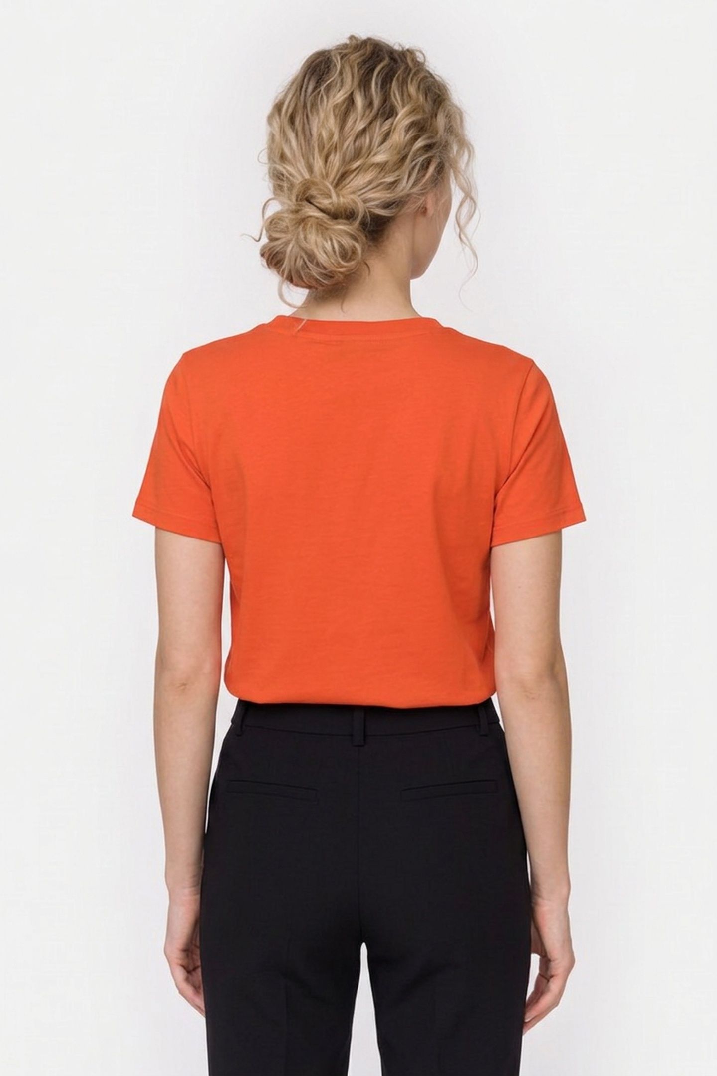 KNITWEAR ORANGE 2