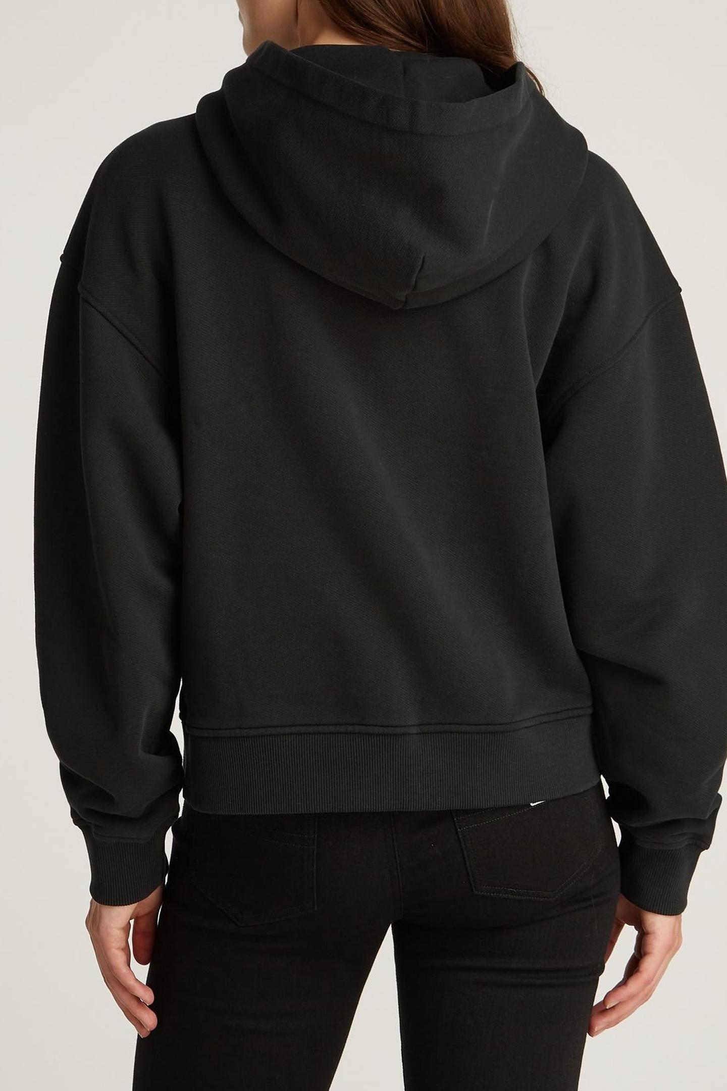 TJW BOXY BADGE ZIP BLACK 2