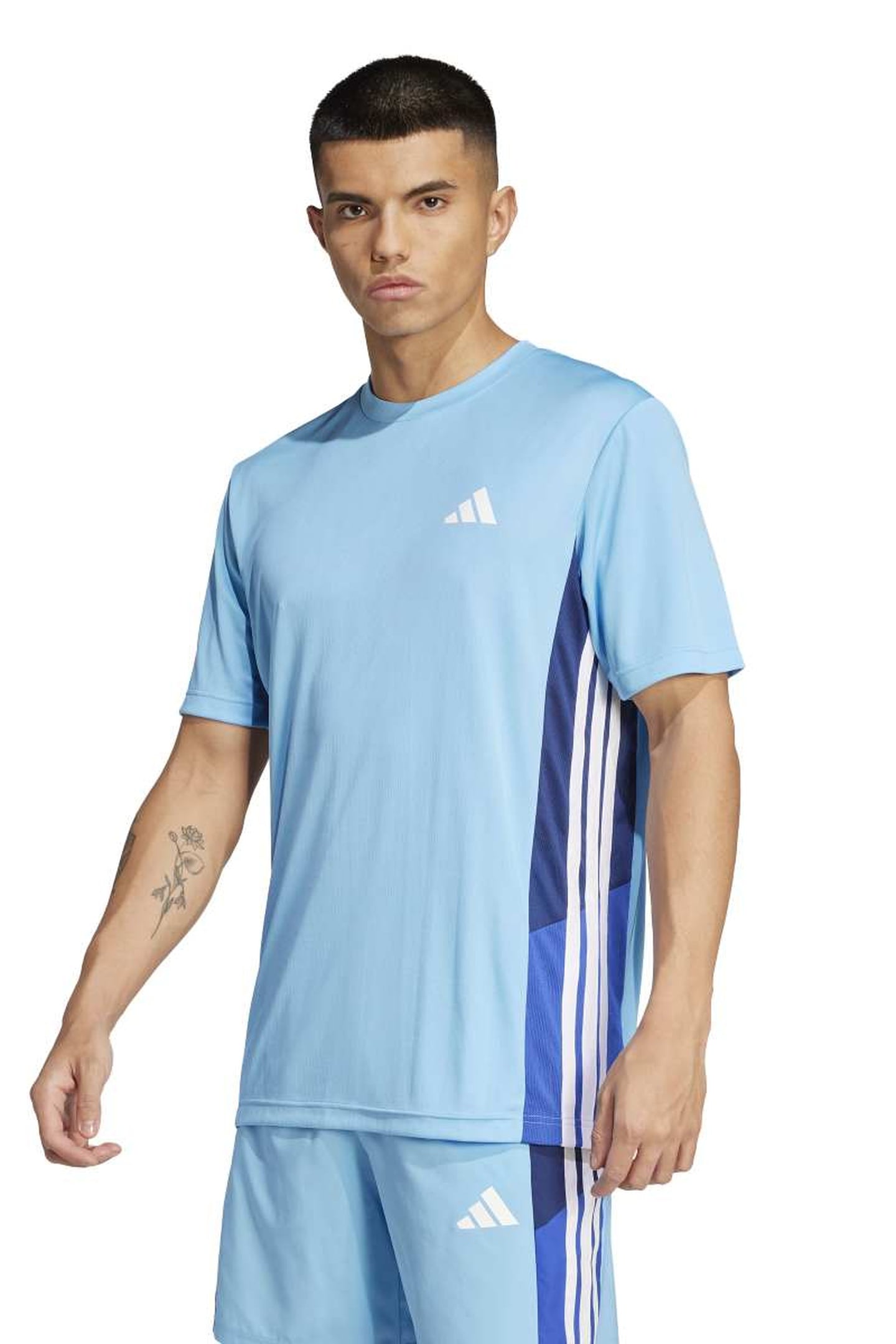 UNISEX TR ESSENTIAL CB TEE SEMI BLUE BURST 1