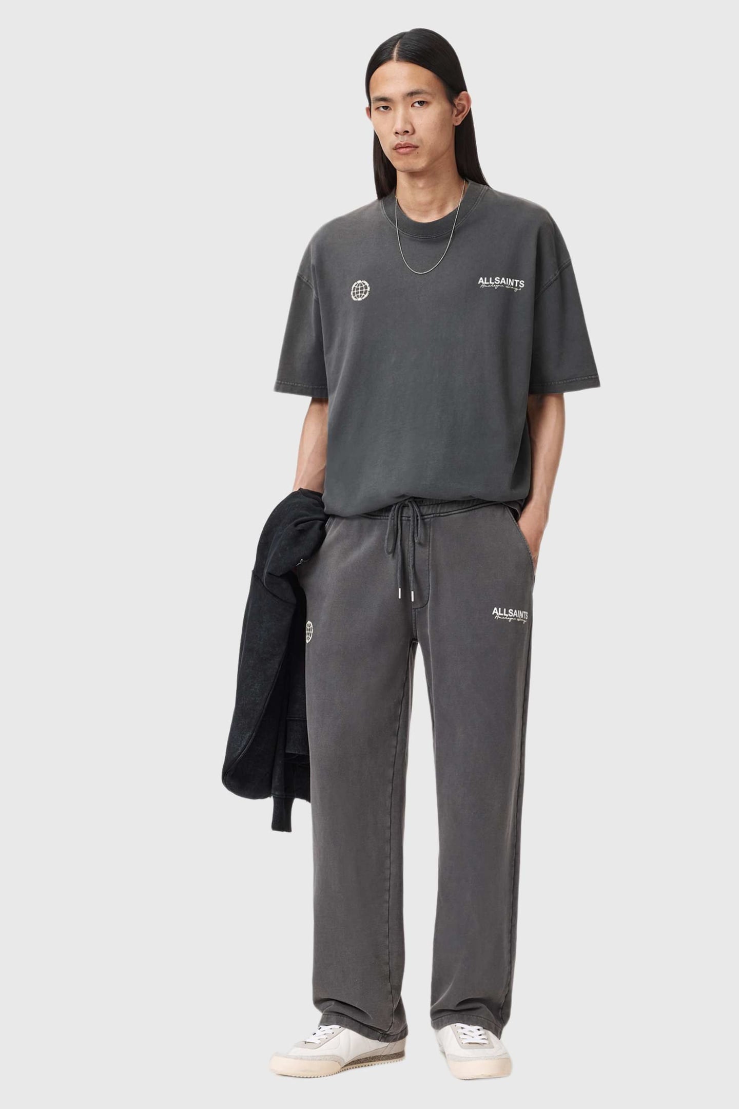 EMBLEM SS CREW WASHED BLACK 6