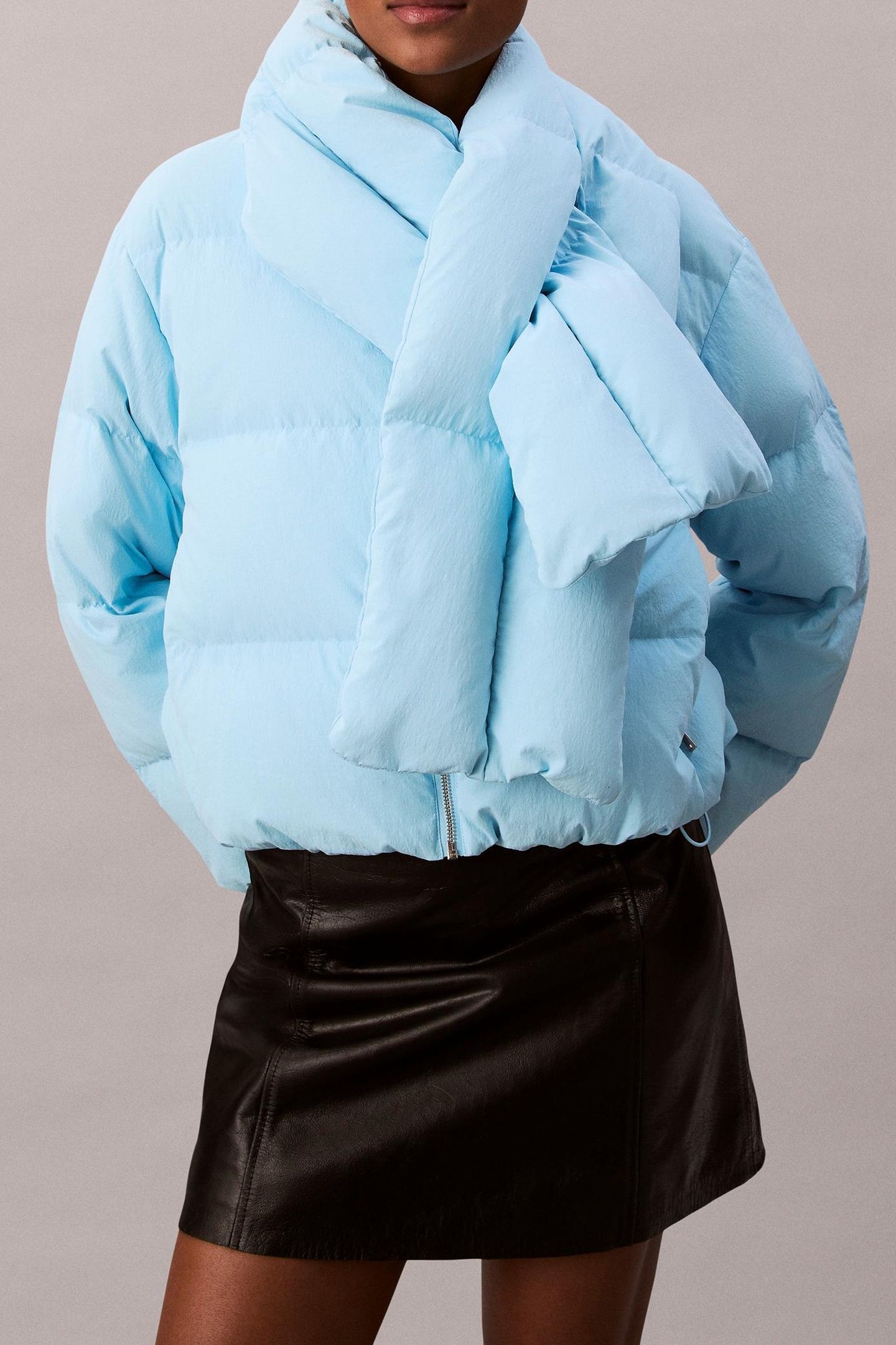TECH CAPSULE SHORT DOWN BLUE FREEZE 6