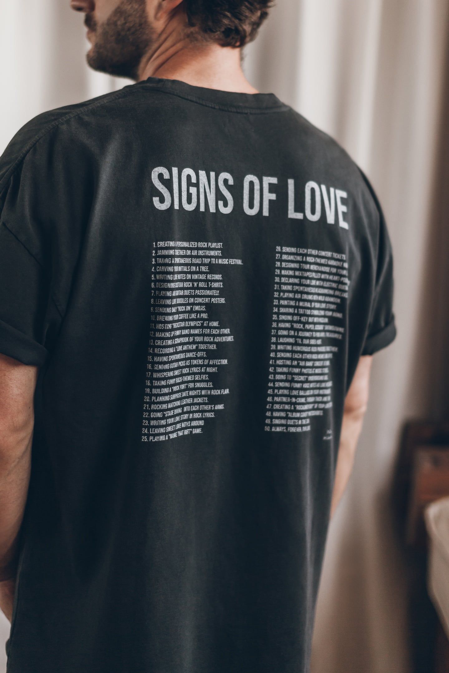 THE DARK LOVE SIGNS UNISEX T-SHIRT 2