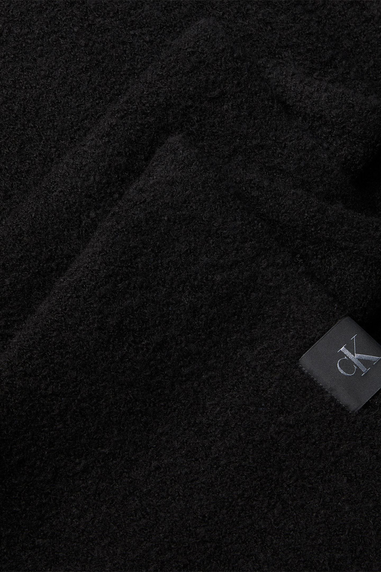 CK PATCH BOUCLE SCARF BLACK 4