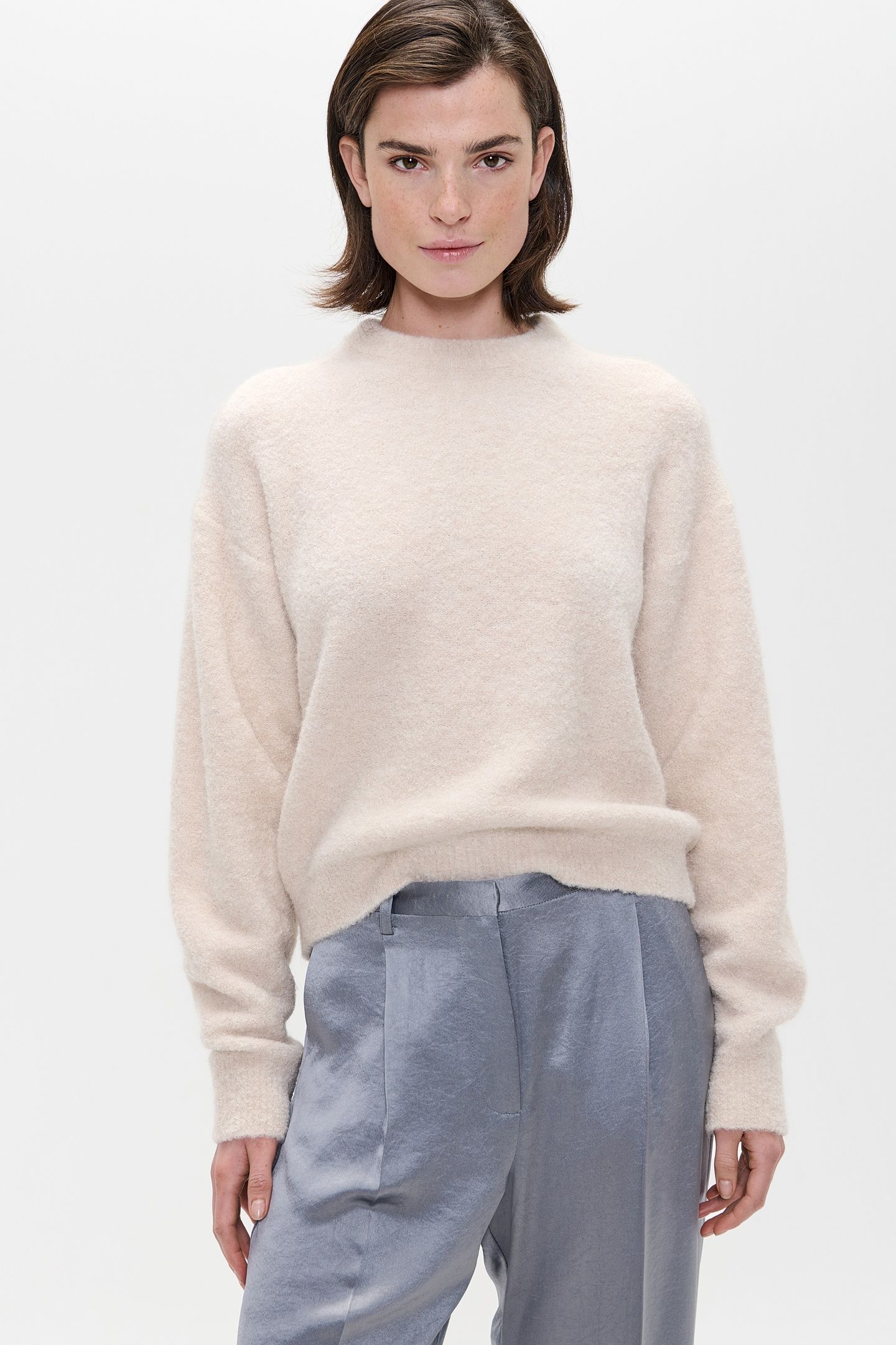 CREW NECK WOOL BOUCLE PULLOVER ALMOND 2