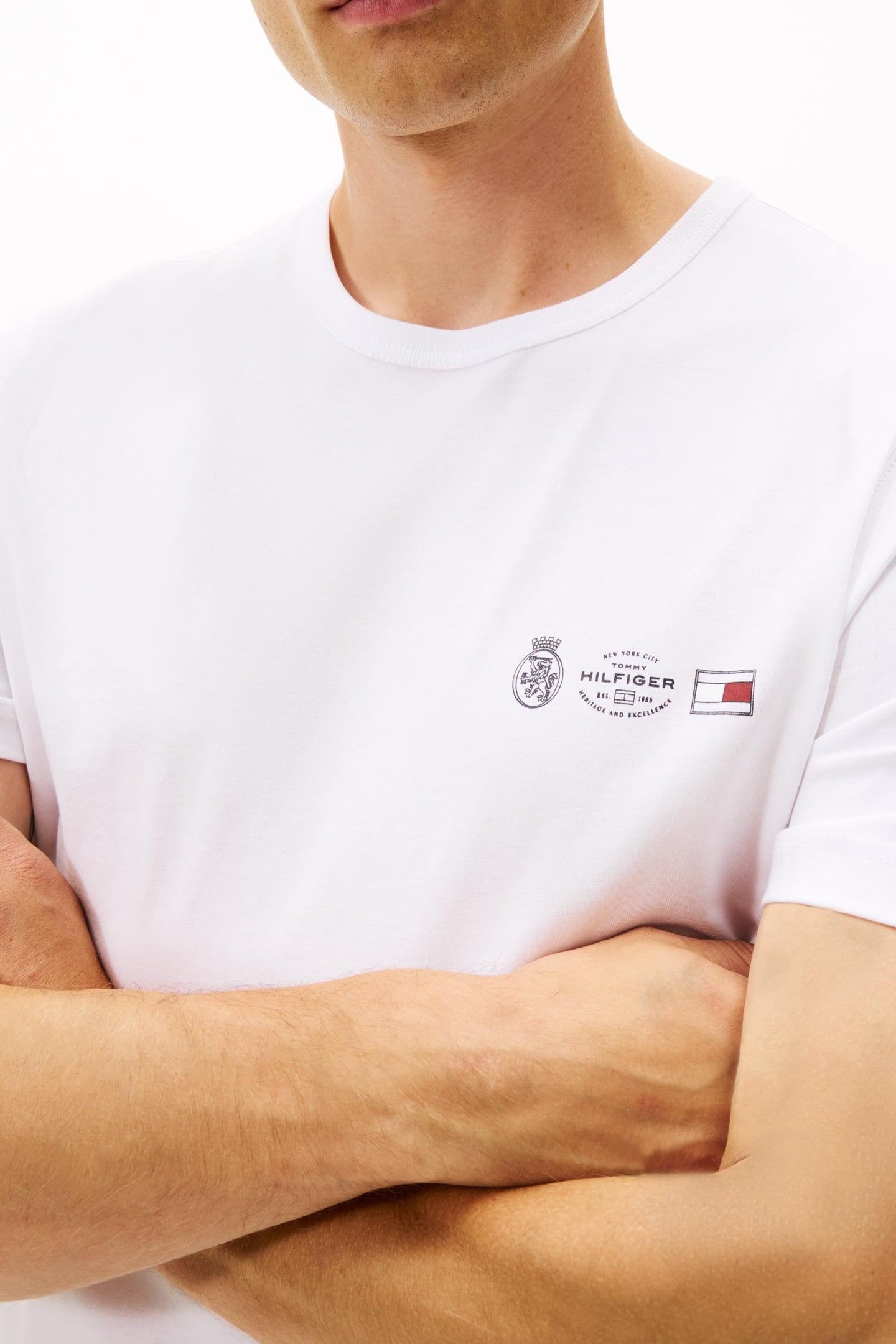 SMALL CREST OUTLINE WHITE 5