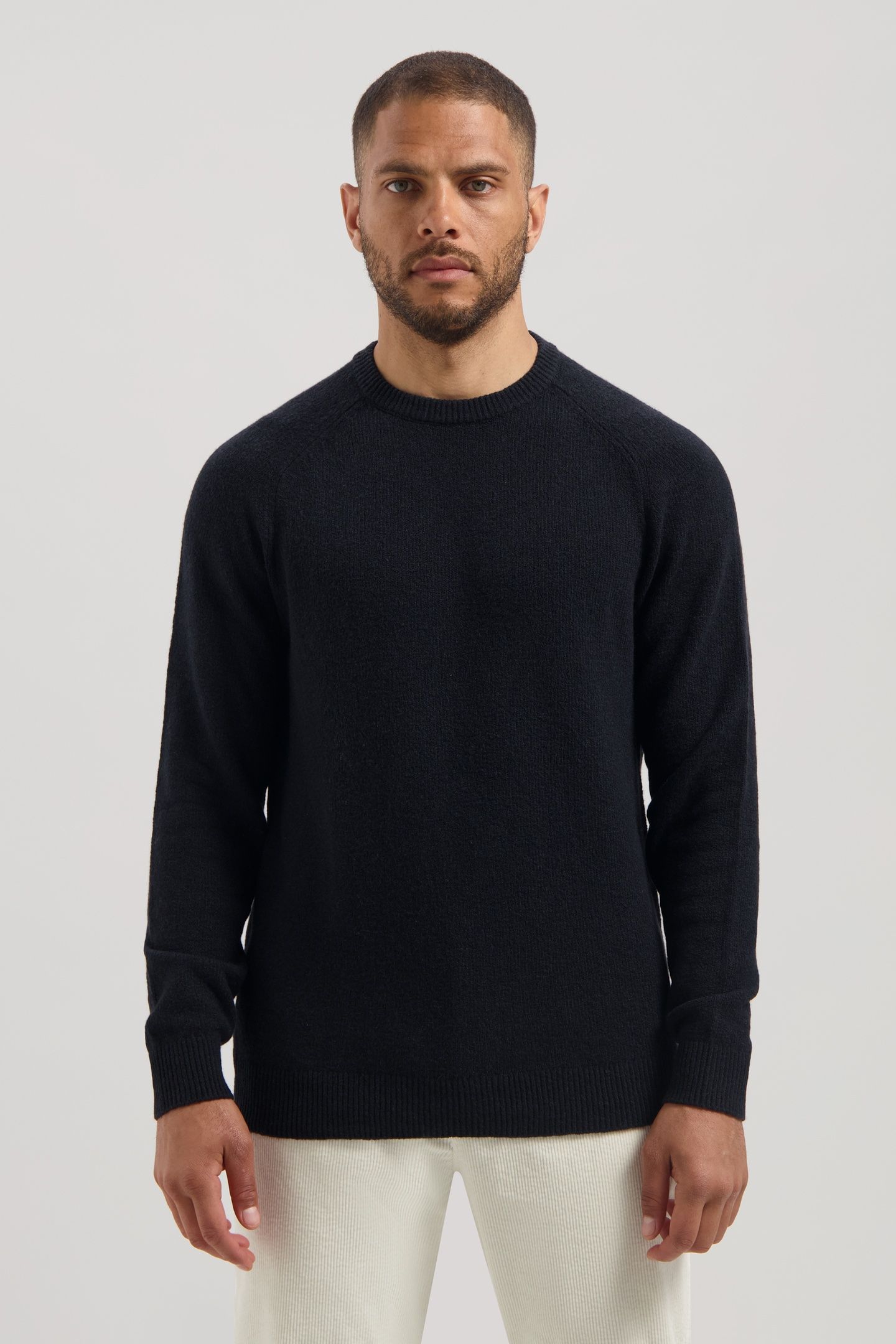 DS_YVAIN CREWNECK BLACK 1