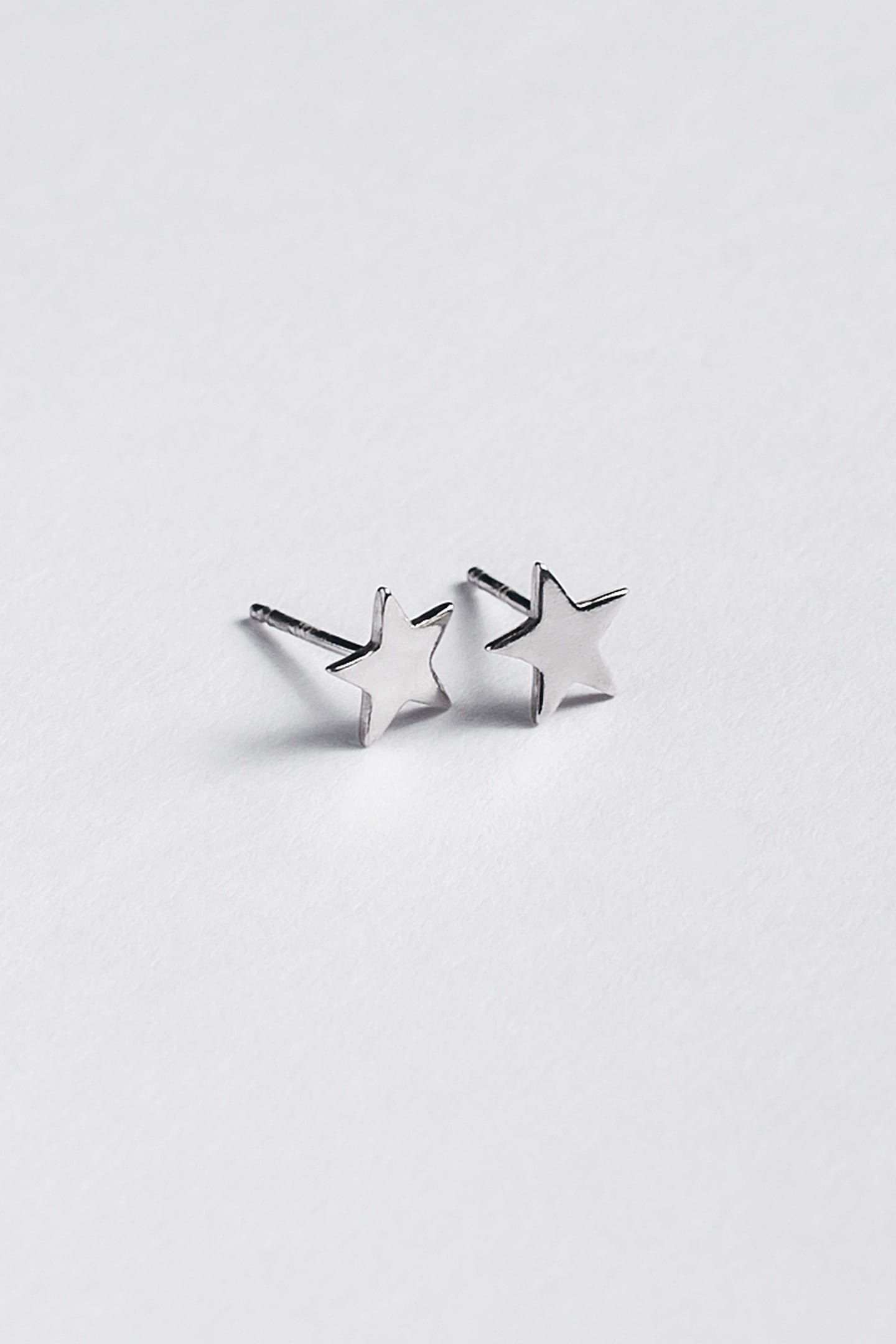 THE STAR STUD EARRINGS 3