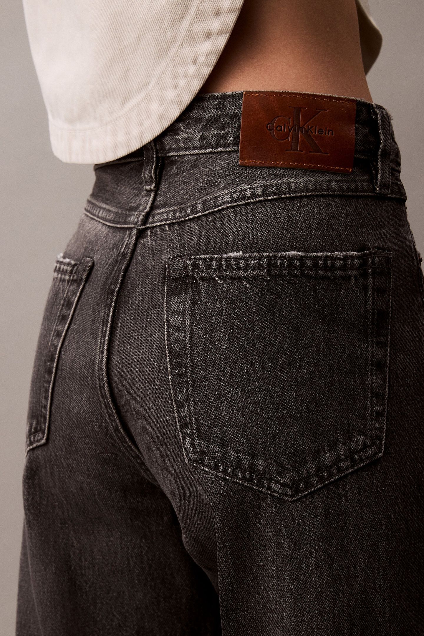 SIGNATURE 90S STRAIGHT BLACK FOG 4