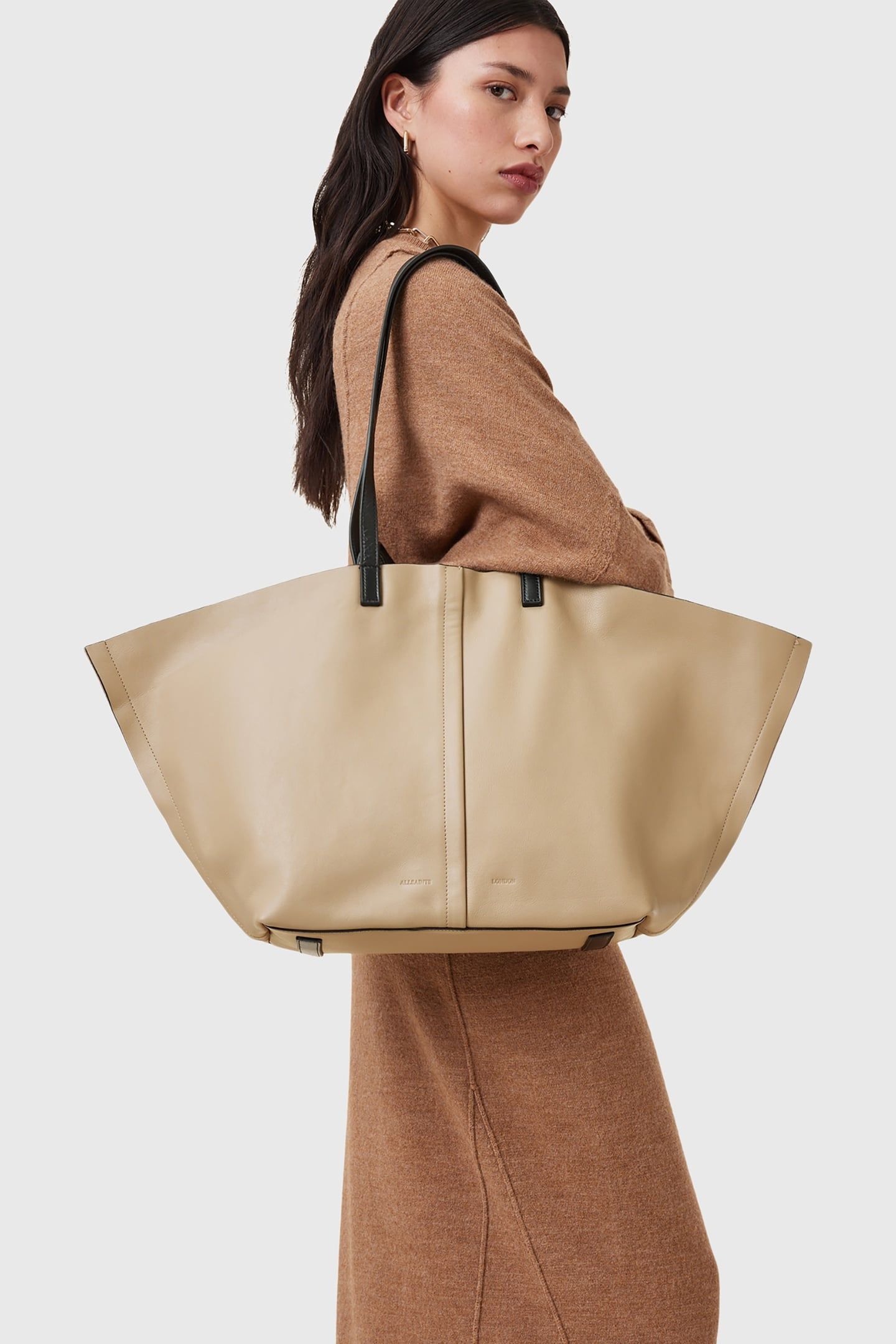 PHOENIX E/W TOTE MINK BROWN 7