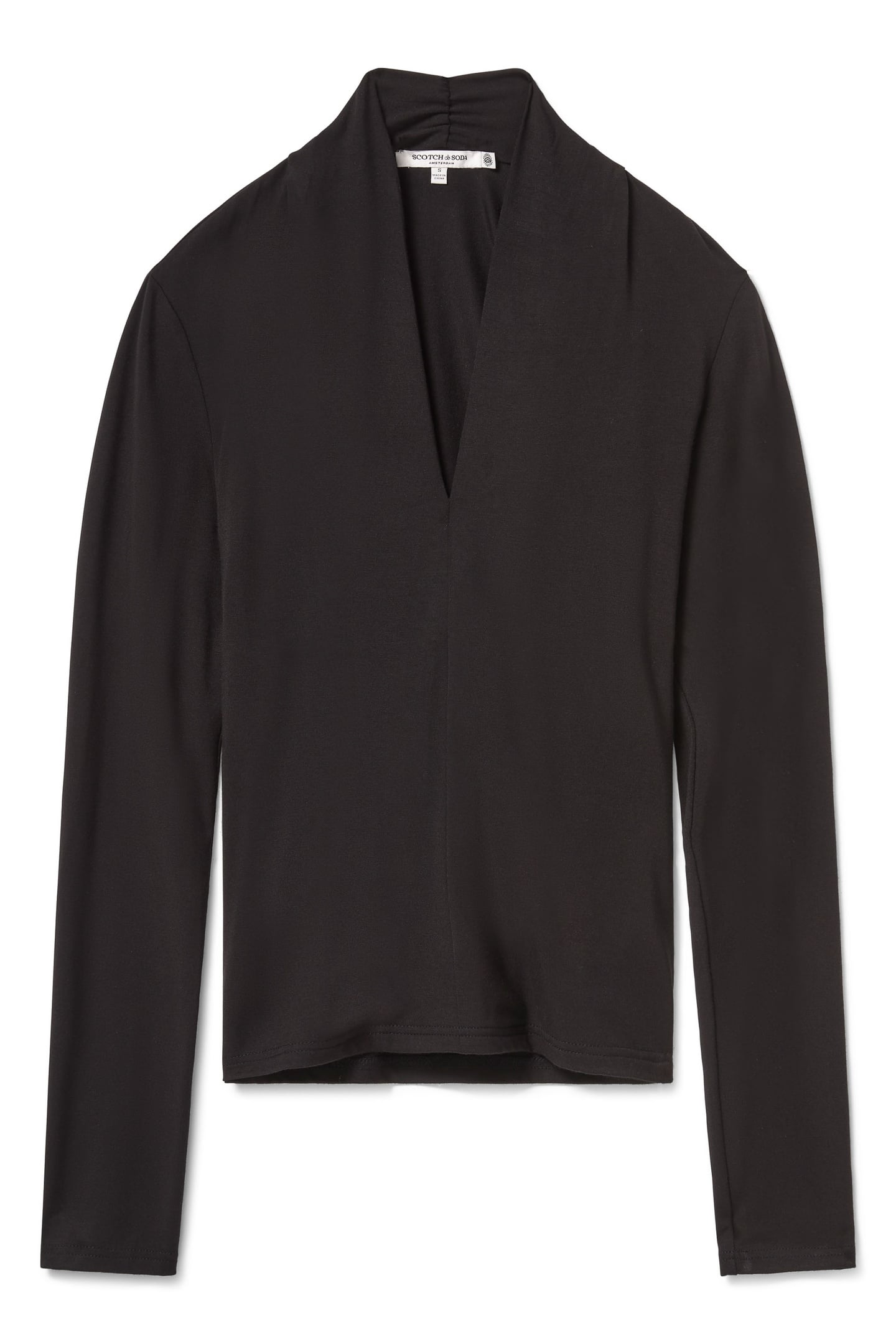V NECK BLACK NIGHT 3